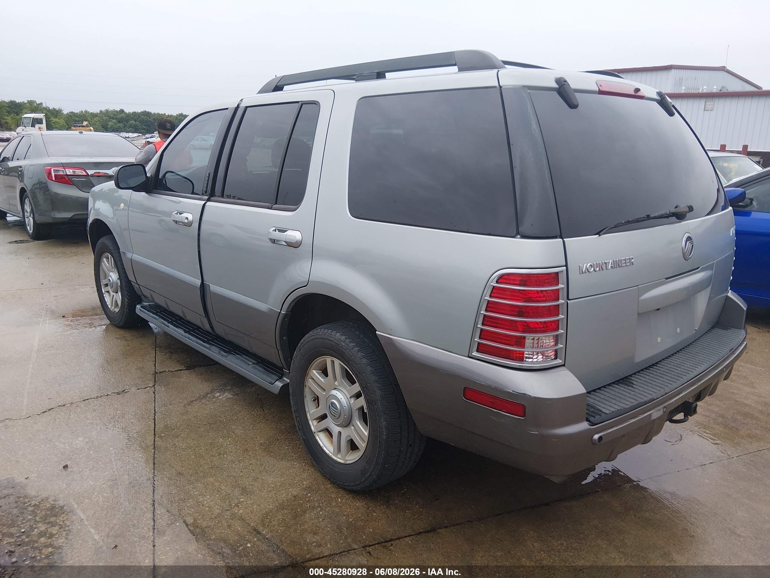 2005 Mercury Mountaineer   Gray vin: 4M2DU86K55ZJ04686