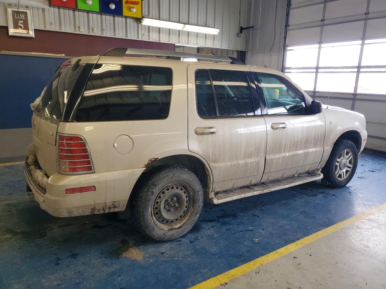 2005 Mercury Mountaineer Желто-коричневый vin: 4M2DU86K75ZJ31789