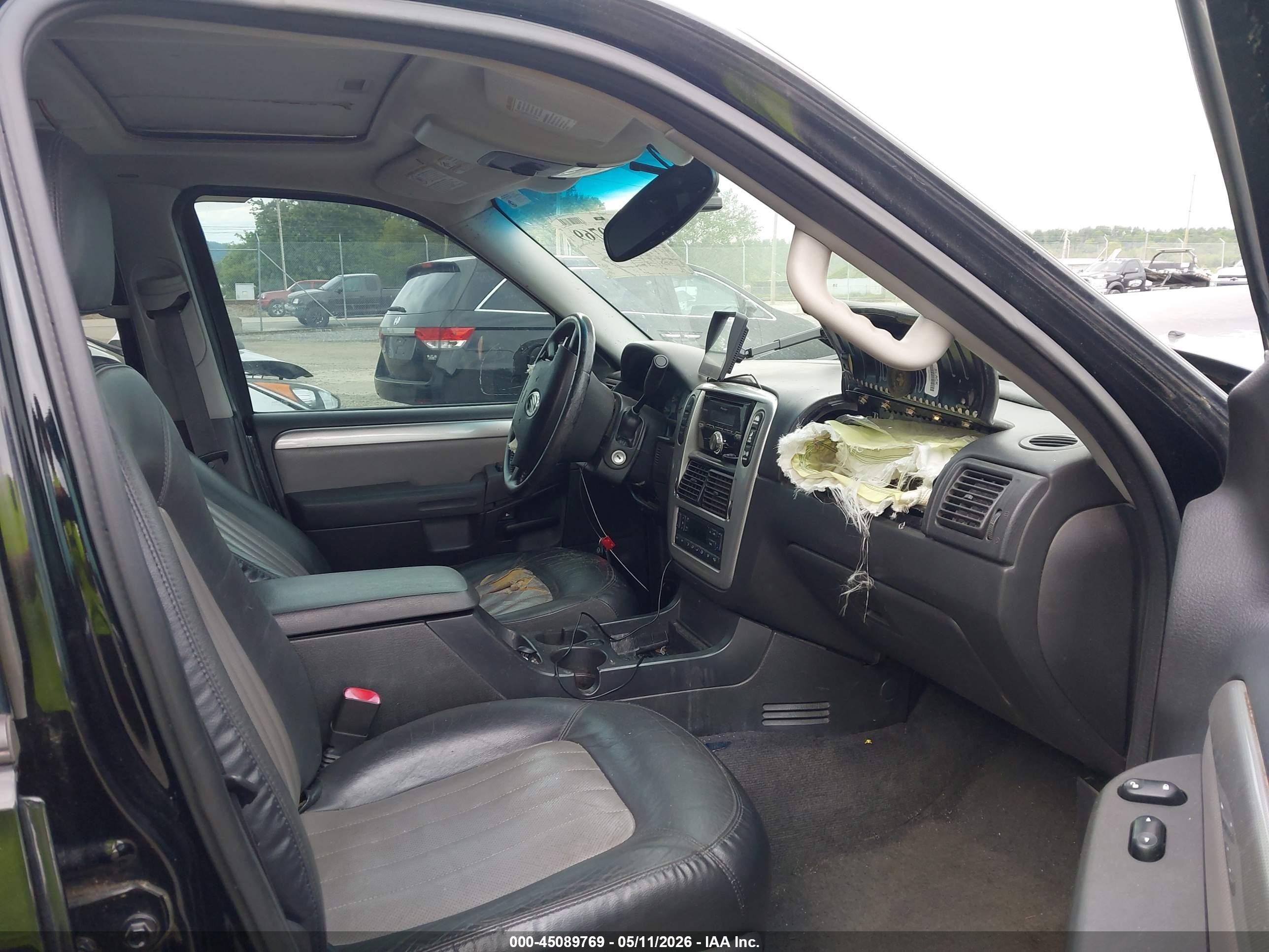 2005 Mercury Mountaineer   Black vin: 4M2DU86K95ZJ12869