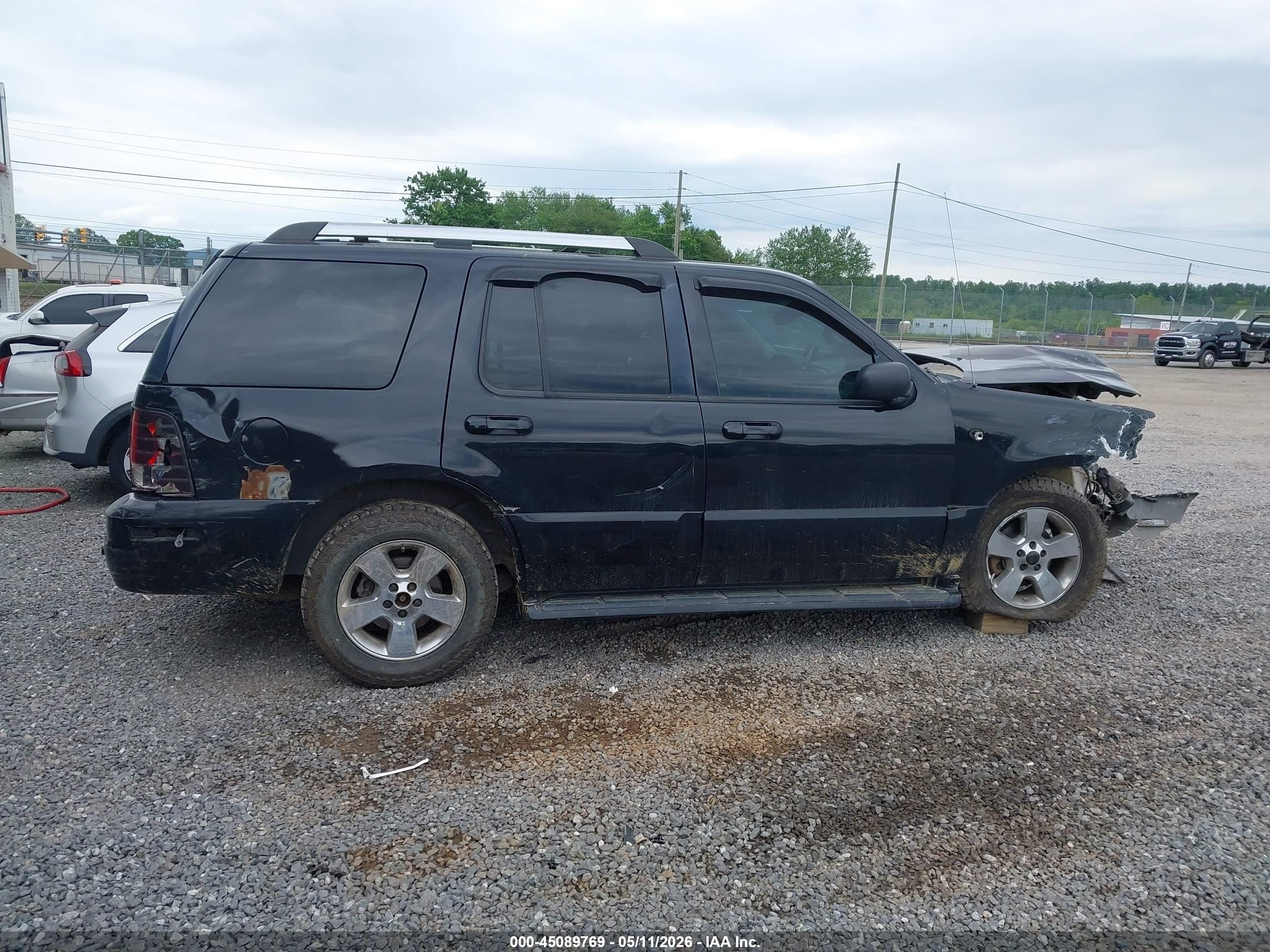 2005 Mercury Mountaineer   Black vin: 4M2DU86K95ZJ12869