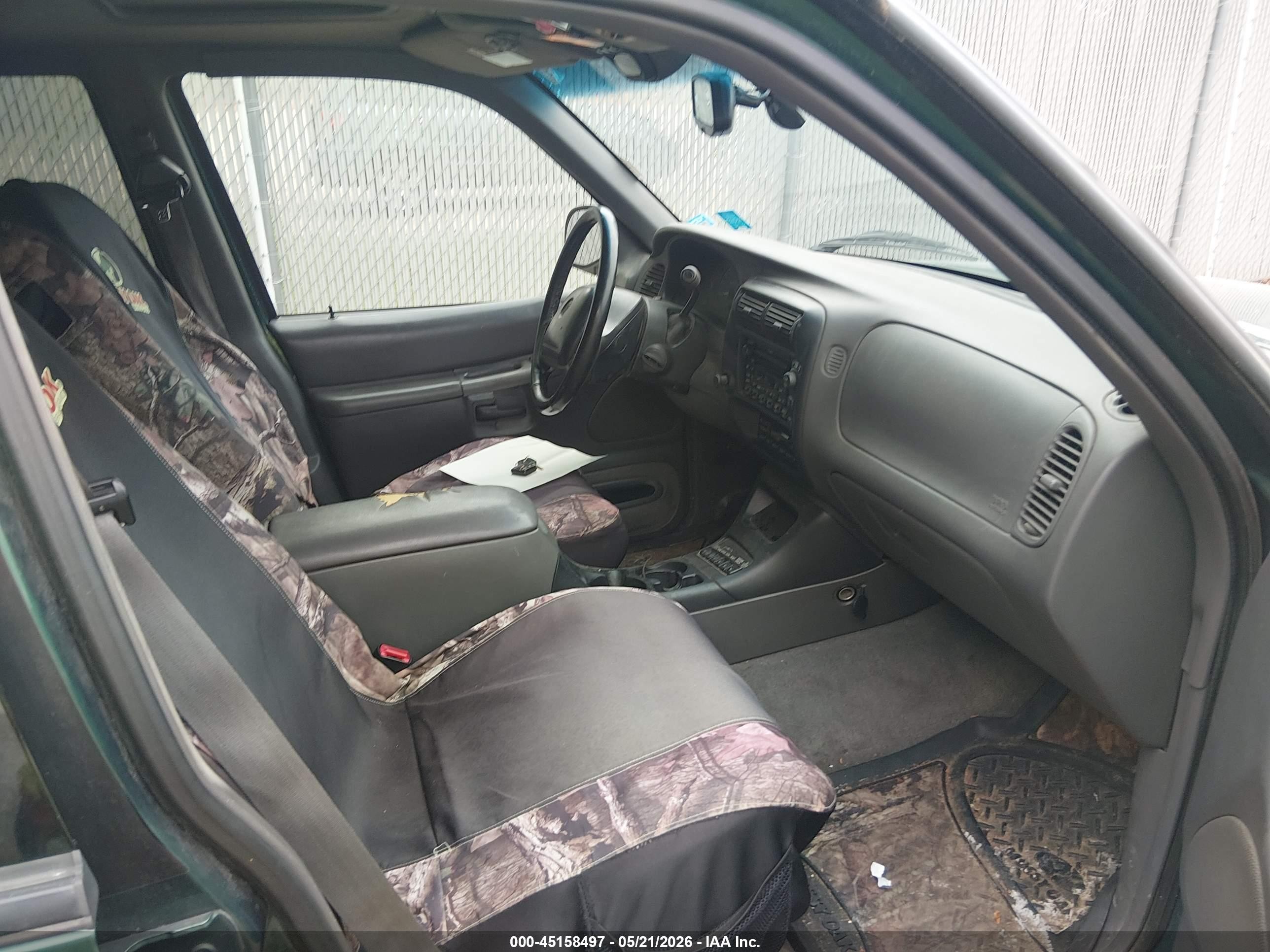 2000 Mercury Mountaineer   Green vin: 4M2DU86P6YUJ34700