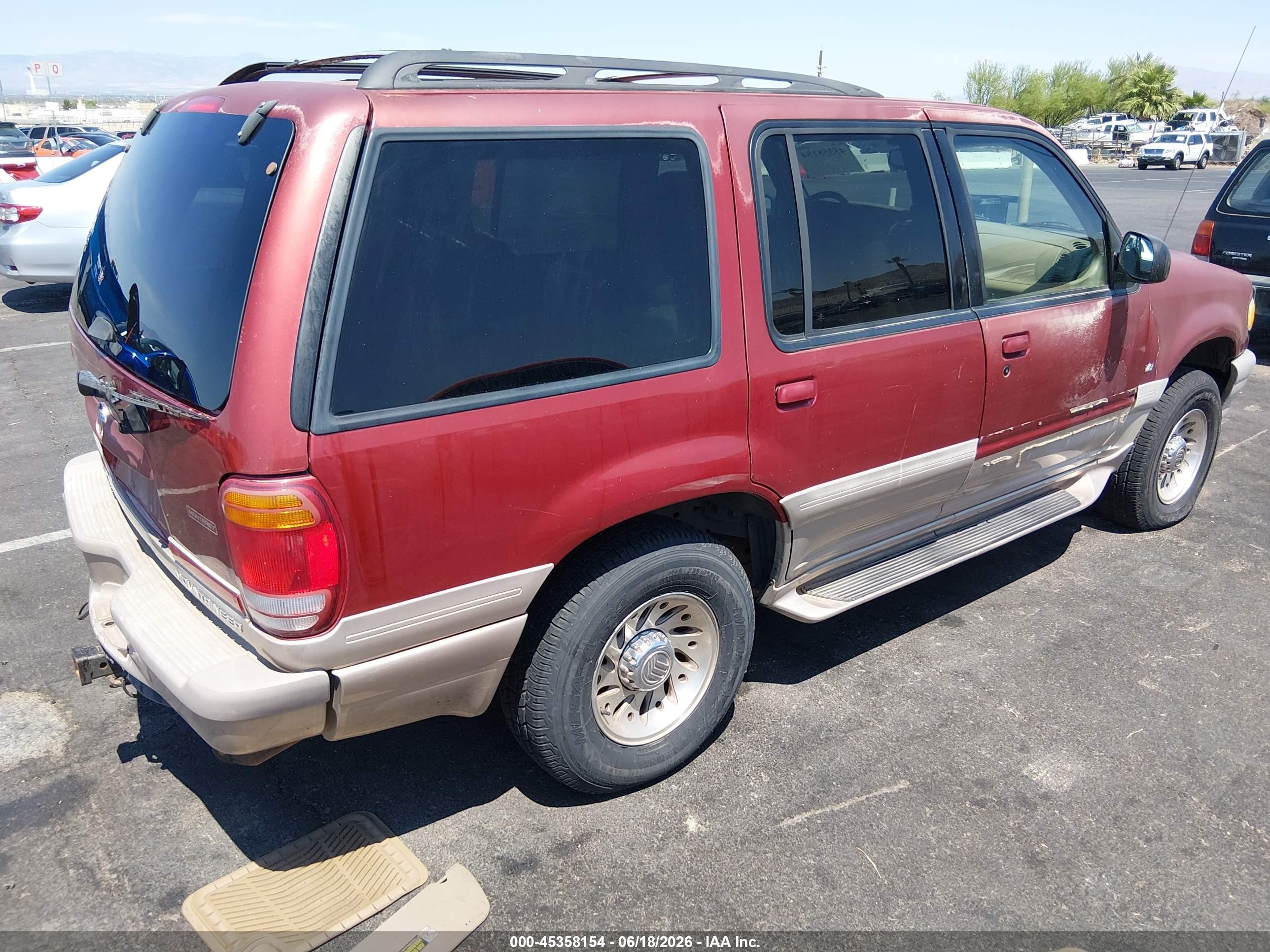 2000 Mercury Mountaineer   Red vin: 4M2DU86P8YUJ09989