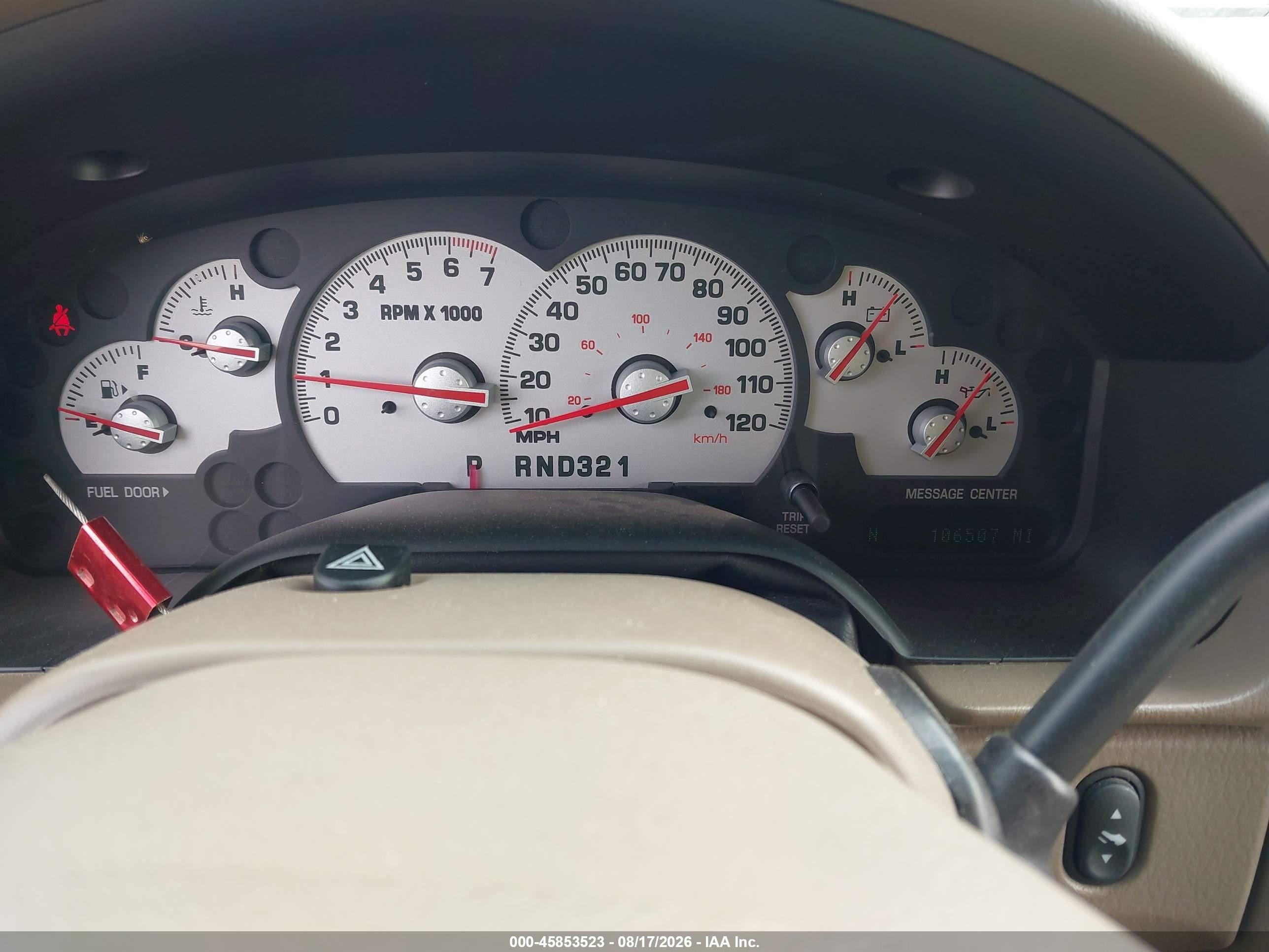 2002 Mercury Mountaineer   White vin: 4M2DU86W02UJ28759