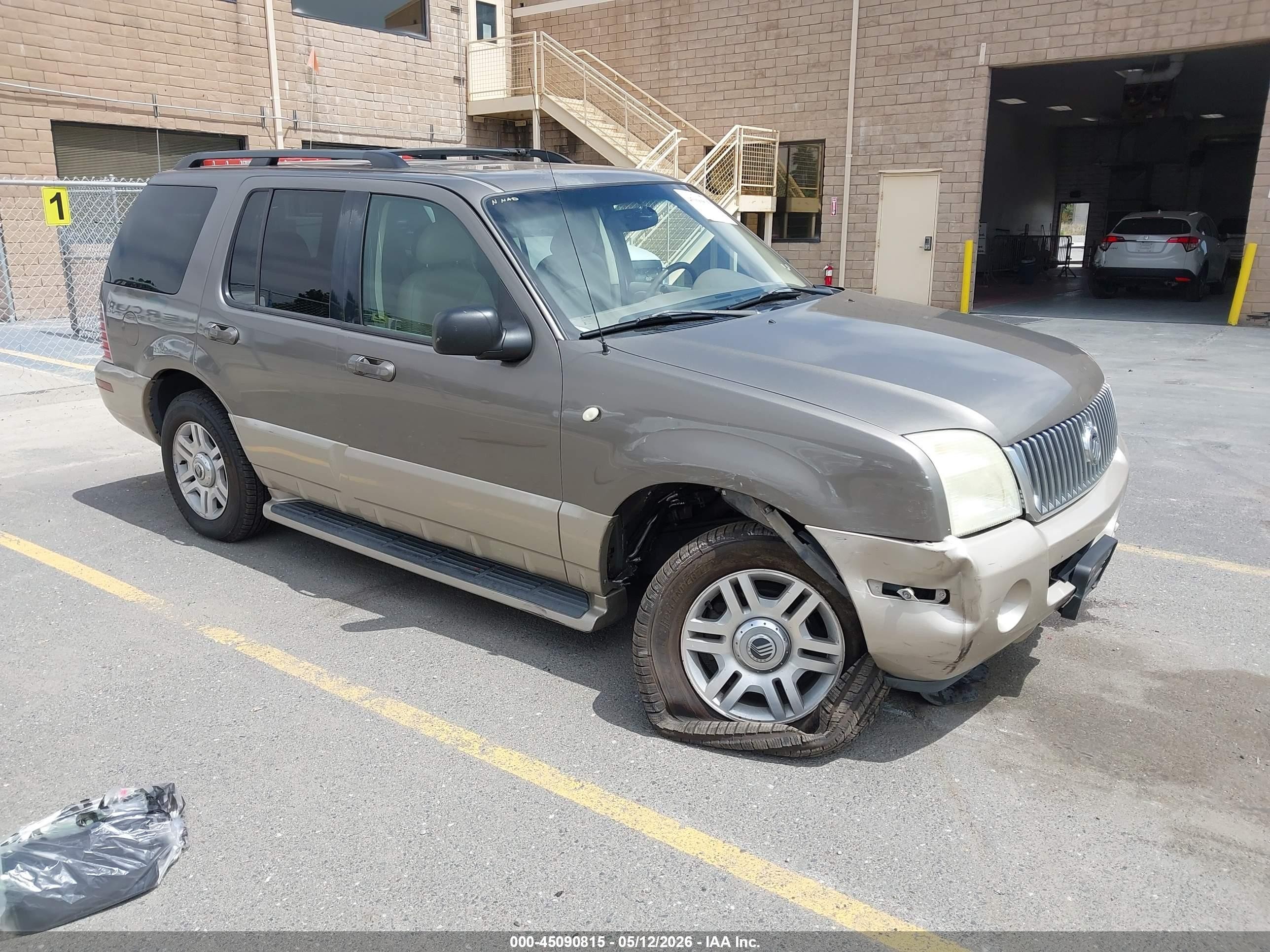 2004 Mercury Mountaineer   Gold vin: 4M2DU86W24ZJ50493