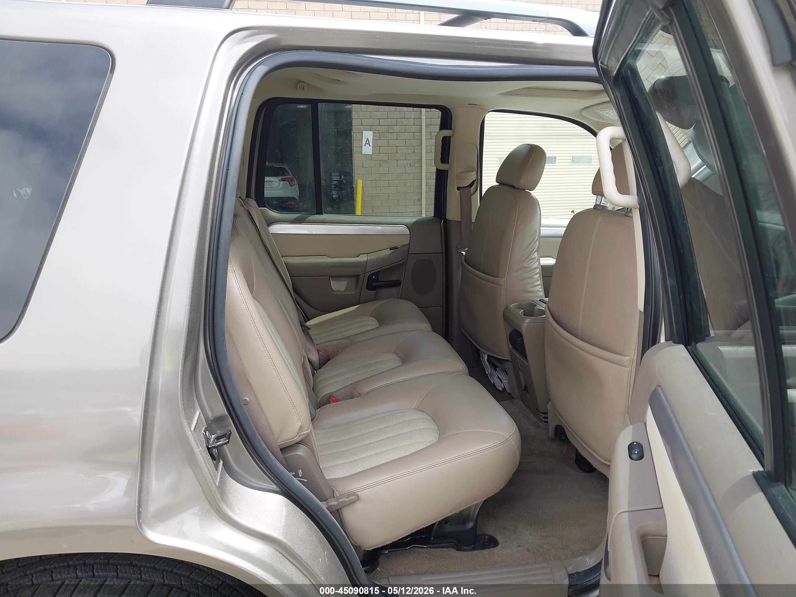 2004 Mercury Mountaineer   Gold vin: 4M2DU86W24ZJ50493