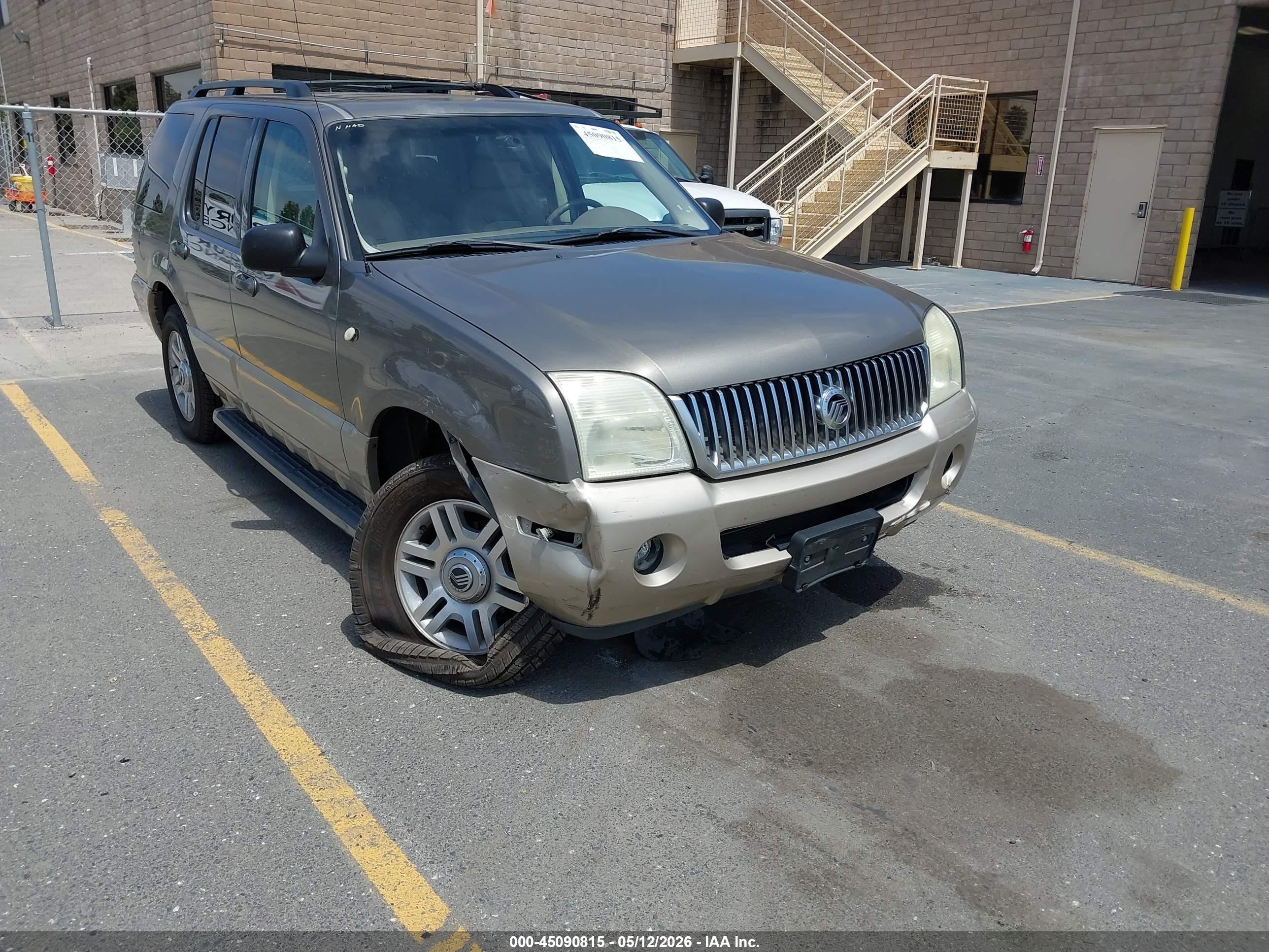 2004 Mercury Mountaineer   Gold vin: 4M2DU86W24ZJ50493