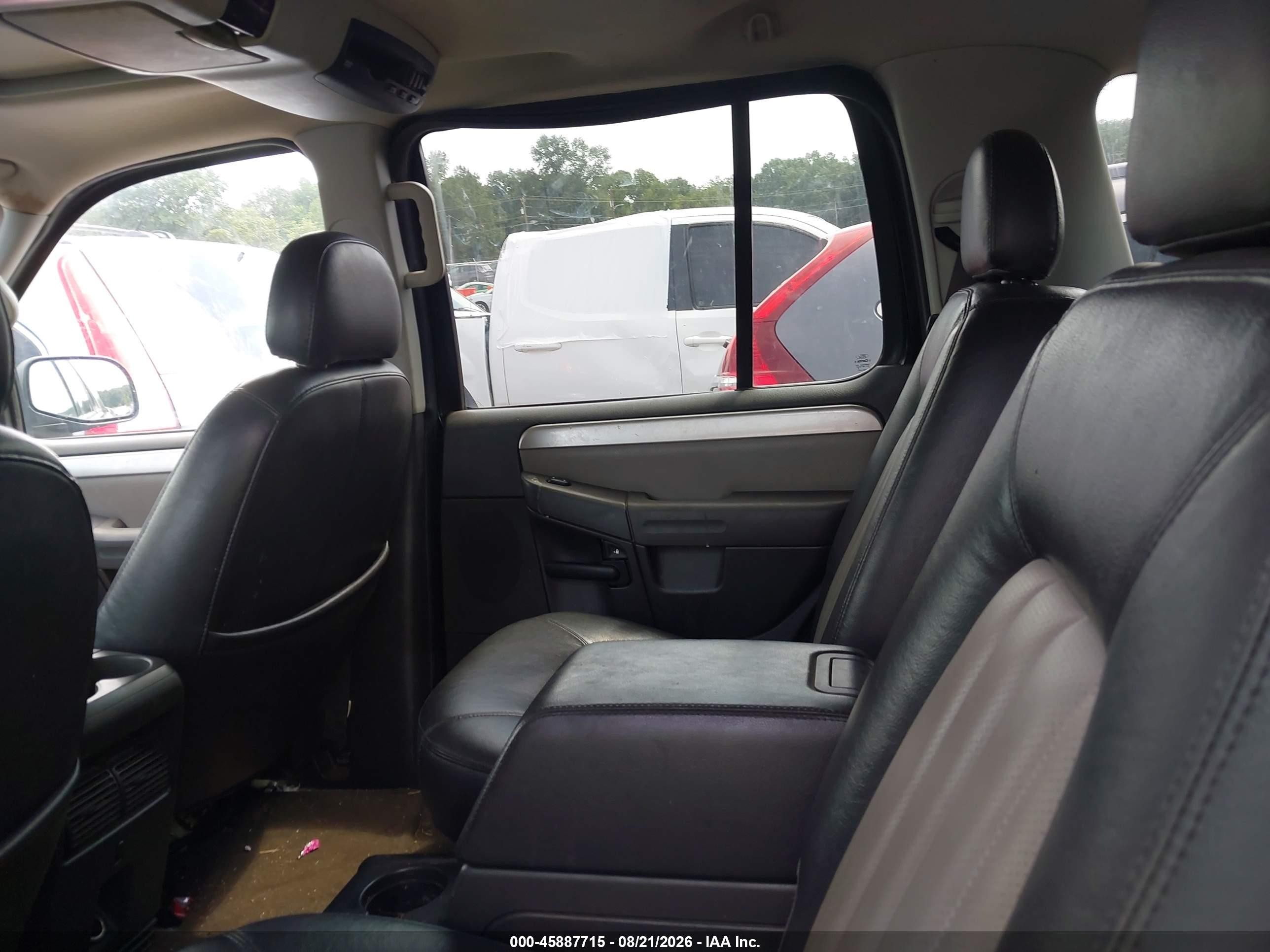 2005 Mercury Mountaineer   Black vin: 4M2DU86W25UJ17993