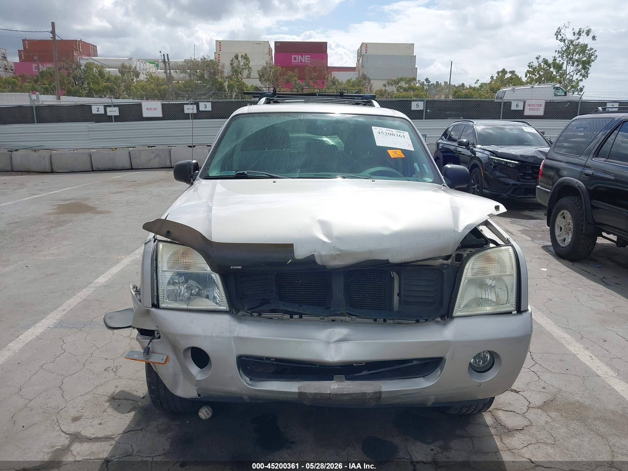 2004 Mercury Mountaineer   Beige vin: 4M2DU86W34ZJ45691