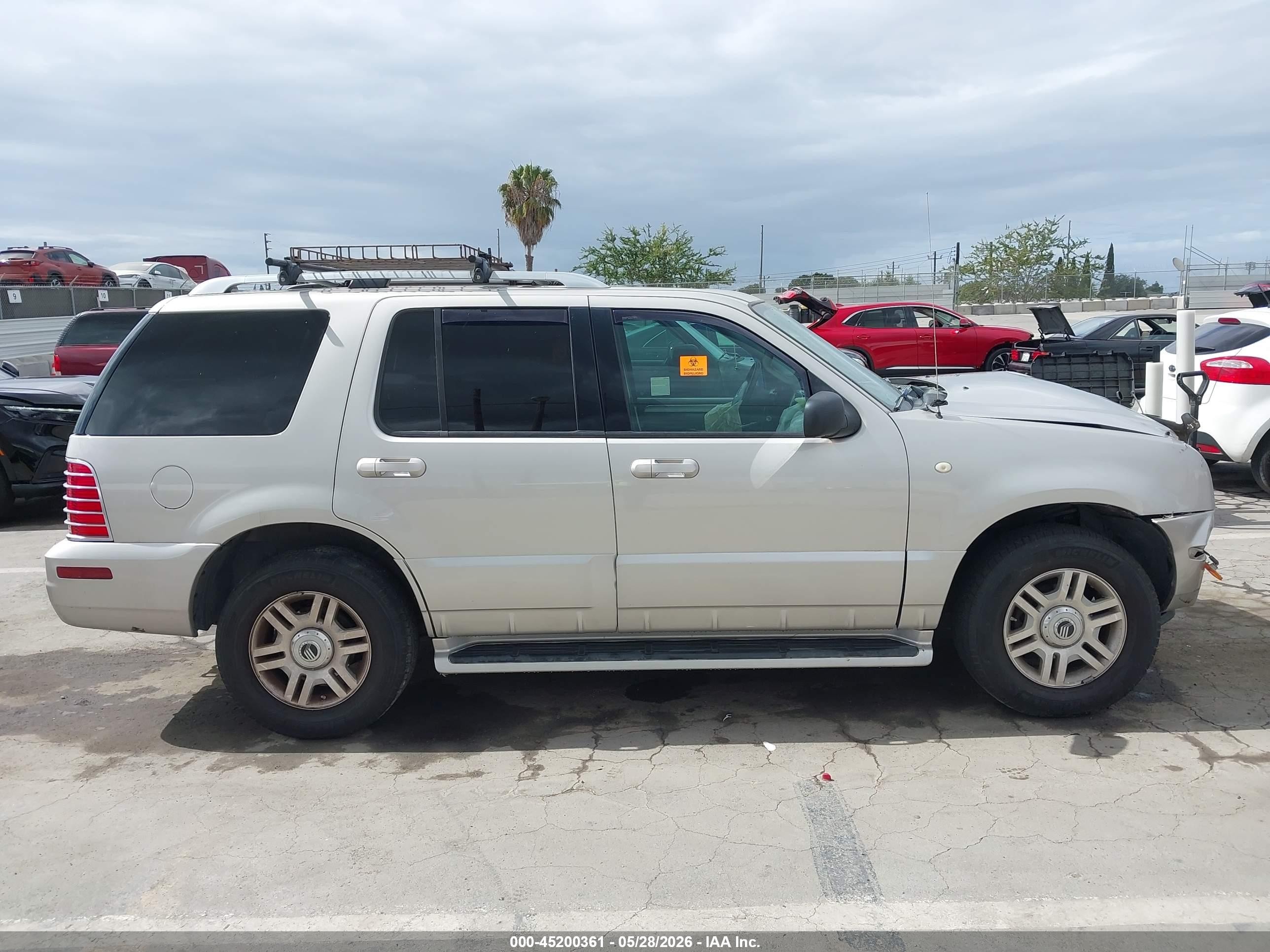 2004 Mercury Mountaineer   Beige vin: 4M2DU86W34ZJ45691