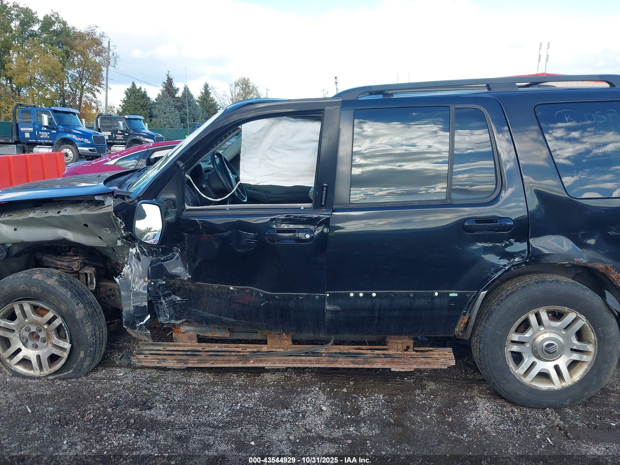 2003 Mercury Mountaineer Black vin: 4M2DU86W43UJ10704