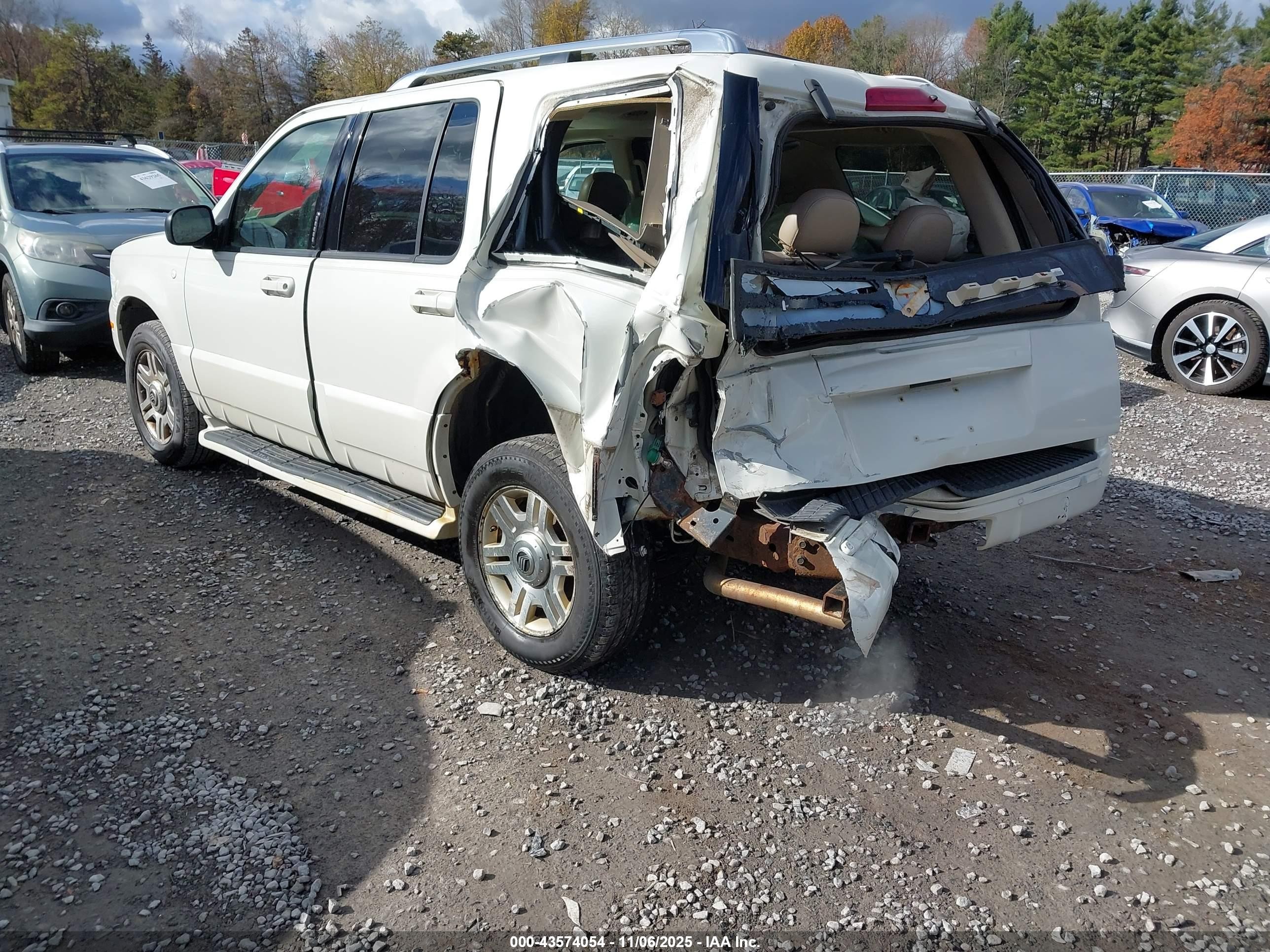 2004 Mercury Mountaineer   Кремовый vin: 4M2DU86W44ZJ12716