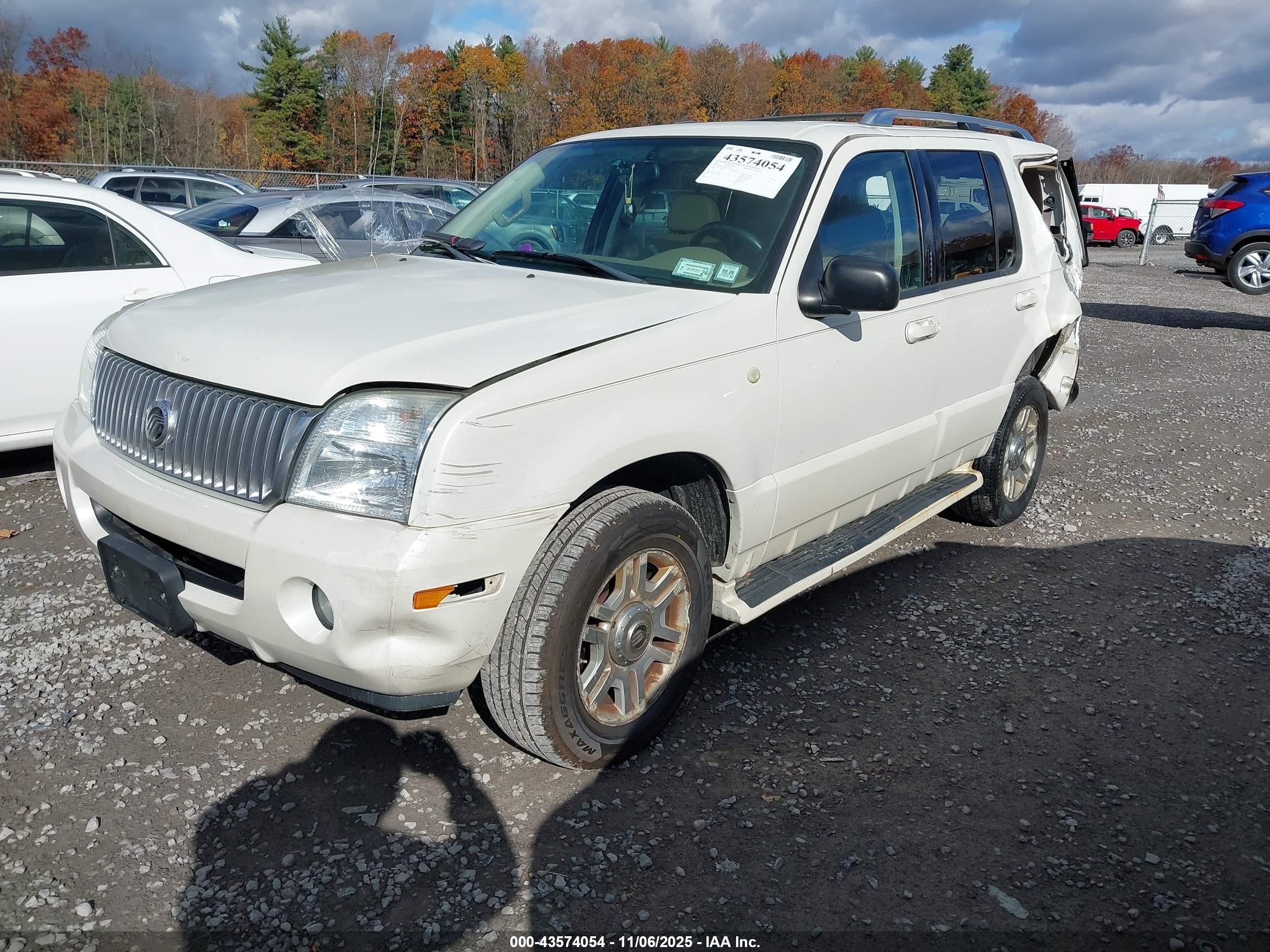 2004 Mercury Mountaineer   Кремовый vin: 4M2DU86W44ZJ12716