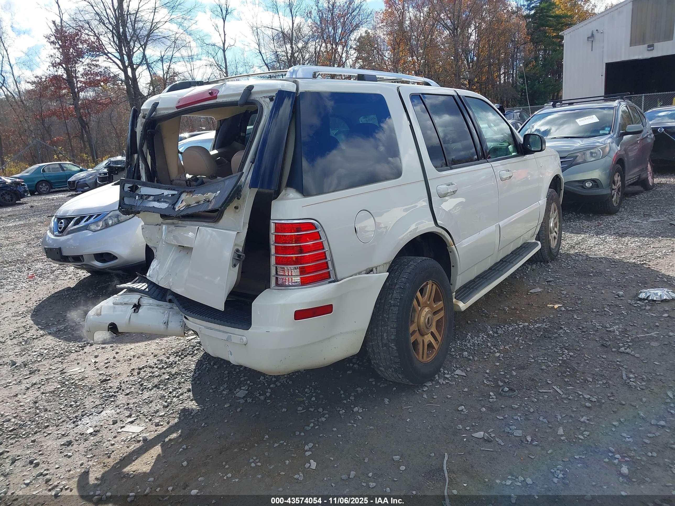 2004 Mercury Mountaineer   Кремовый vin: 4M2DU86W44ZJ12716