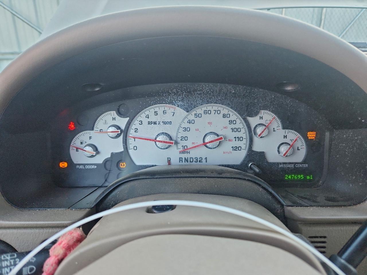 2005 Mercury Mountaineer Beige vin: 4M2DU86W65UJ02056