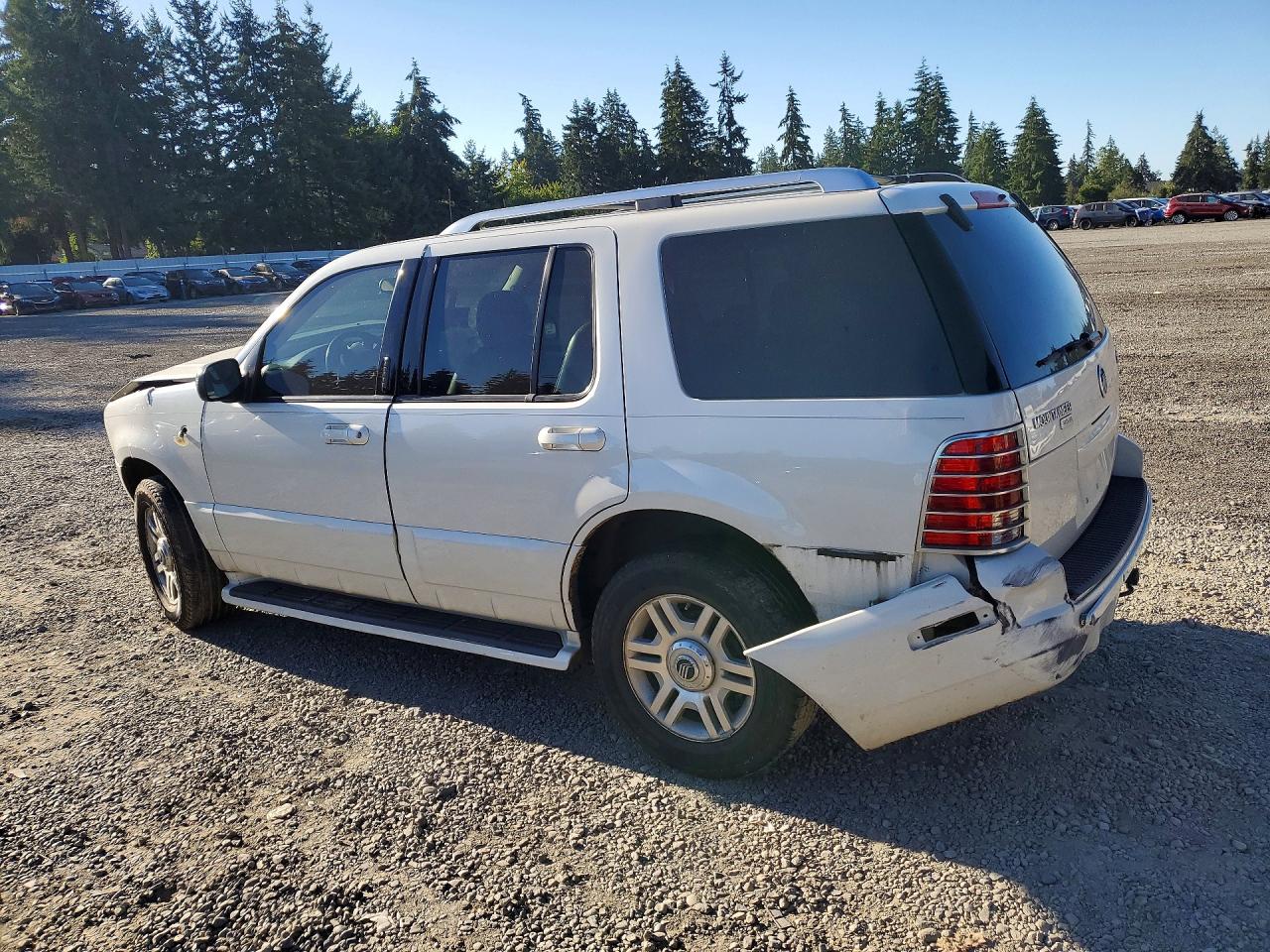 2004 Mercury Mountaineer White vin: 4M2DU86W84ZJ52734