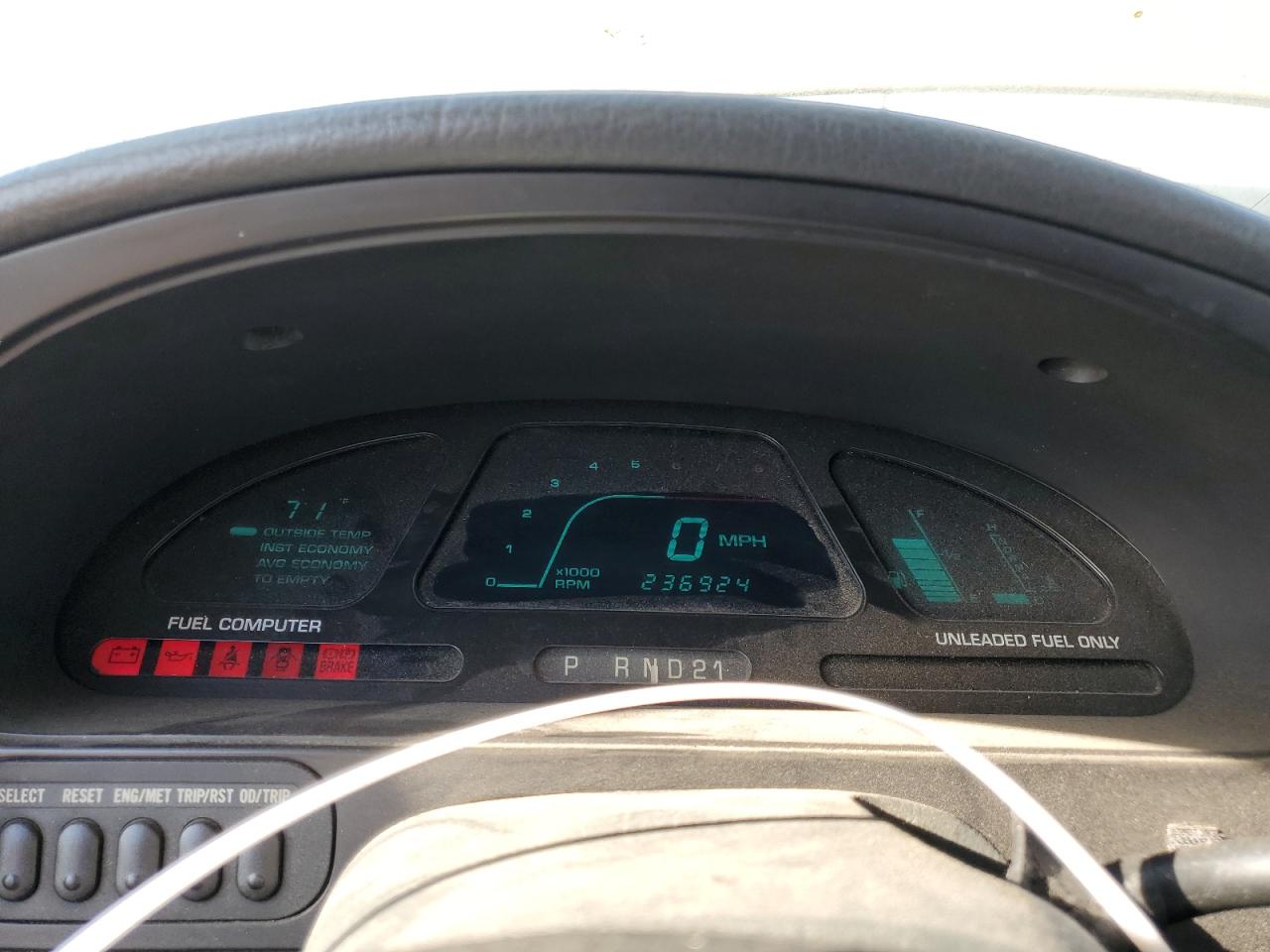 1993 Mercury Villager  Two Tone vin: 4M2DV11W1PDJ39059