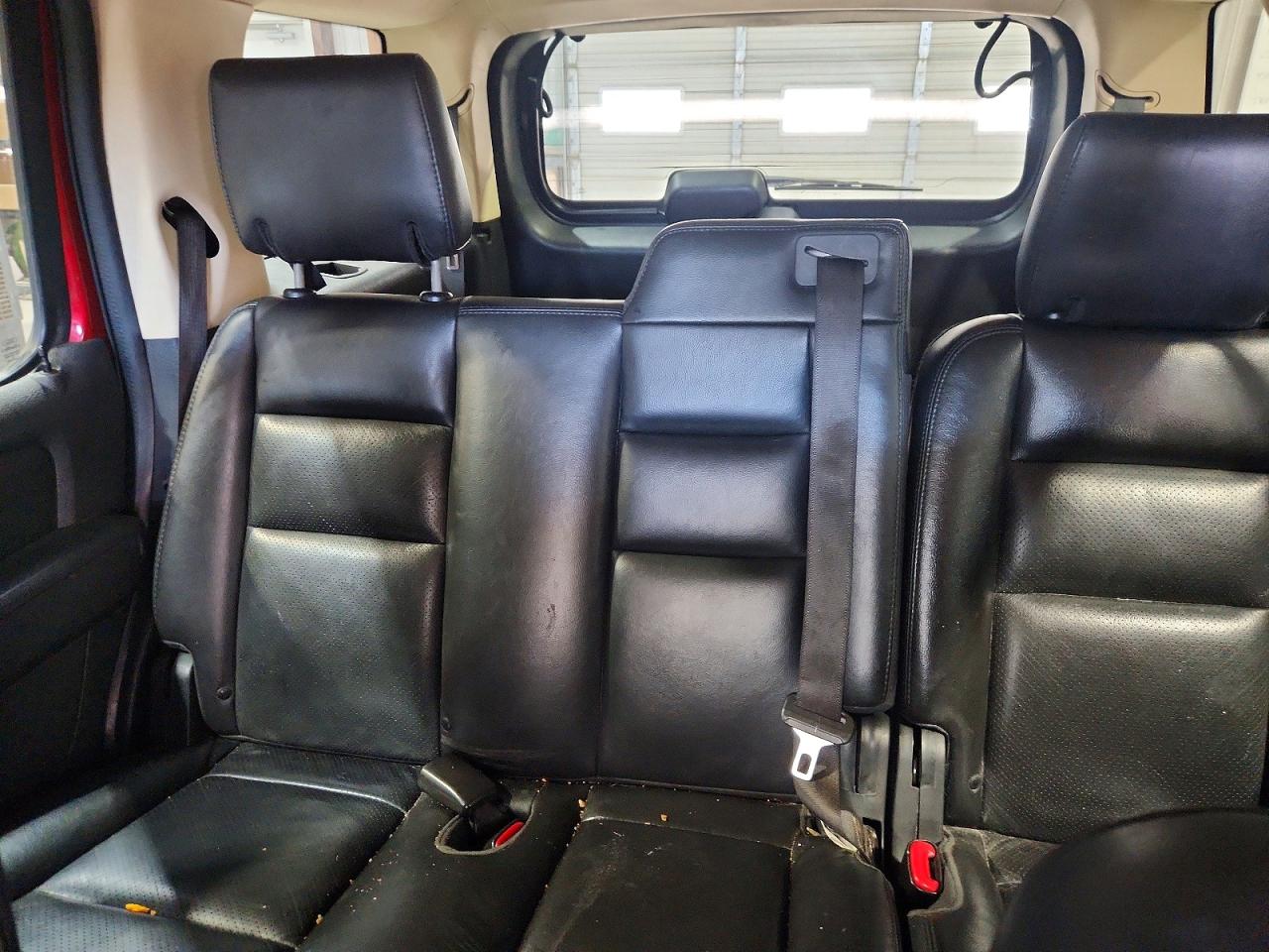 2010 Mercury Mountaineer Luxury Red vin: 4M2EN3HE4AUJ05251