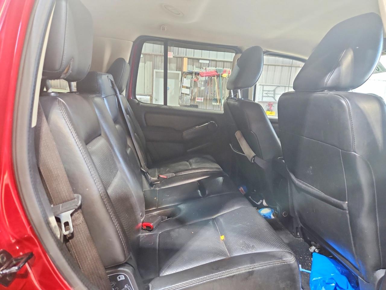 2010 Mercury Mountaineer Luxury Red vin: 4M2EN3HE4AUJ05251