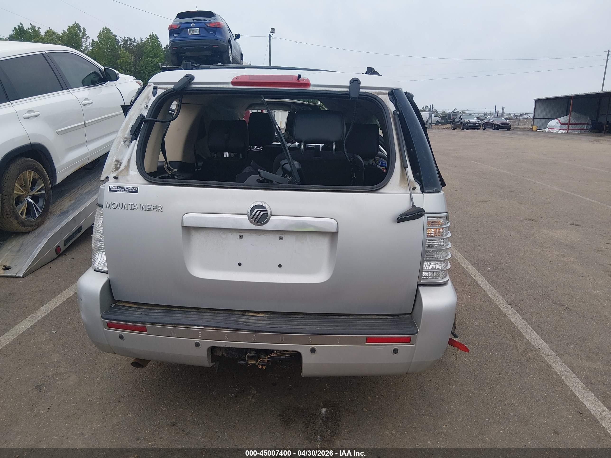 2010 Mercury Mountaineer   Silver vin: 4M2EN3HE7AUJ07351