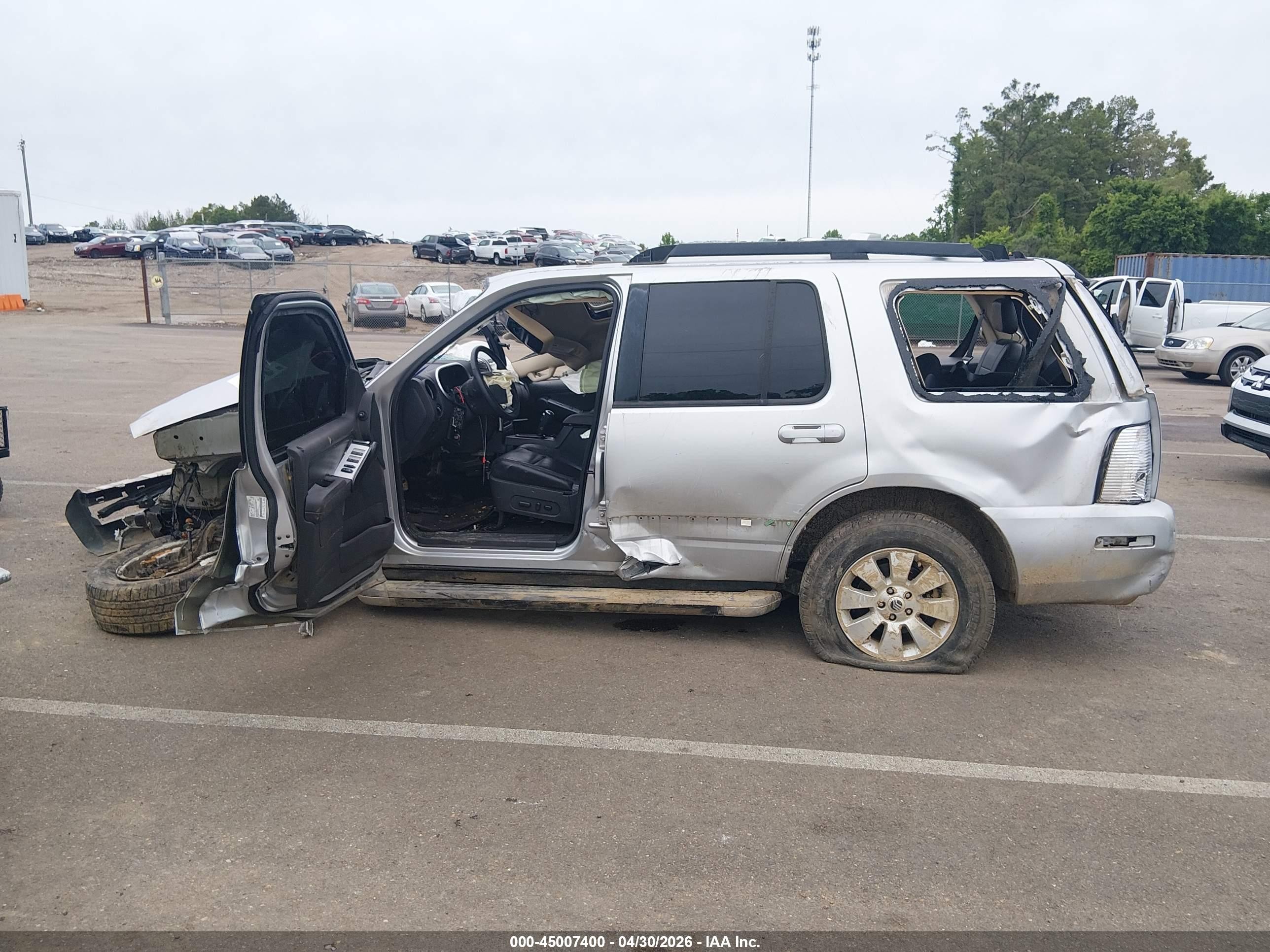 2010 Mercury Mountaineer   Silver vin: 4M2EN3HE7AUJ07351
