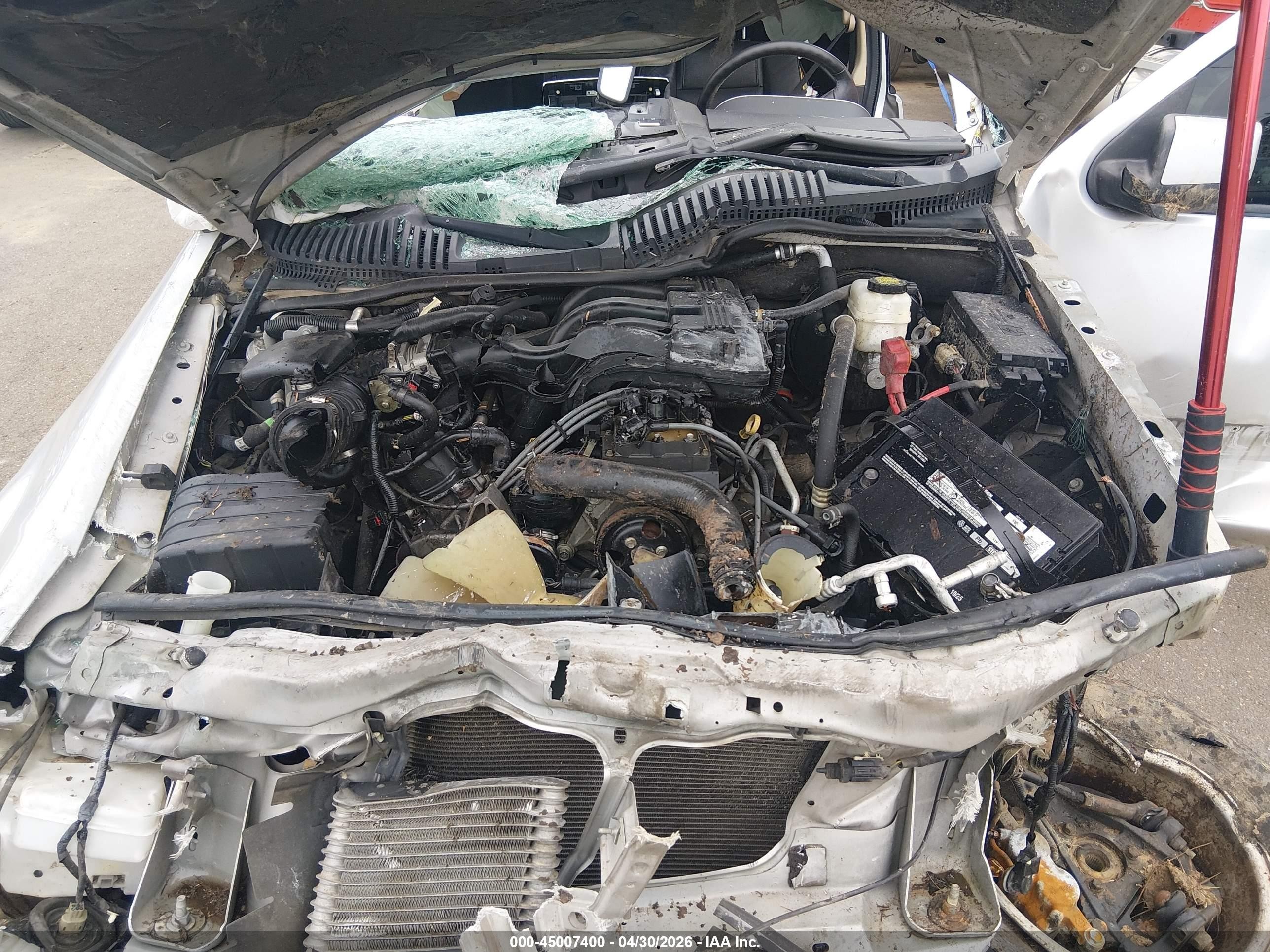 2010 Mercury Mountaineer   Silver vin: 4M2EN3HE7AUJ07351