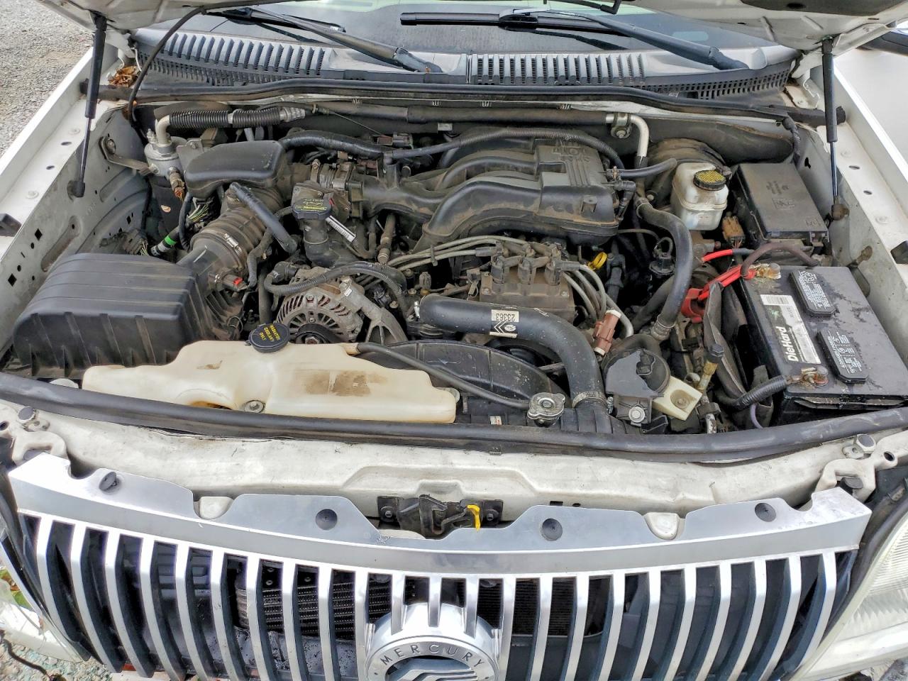 2010 Mercury Mountaineer Белый vin: 4M2EN3HE9AUJ05181