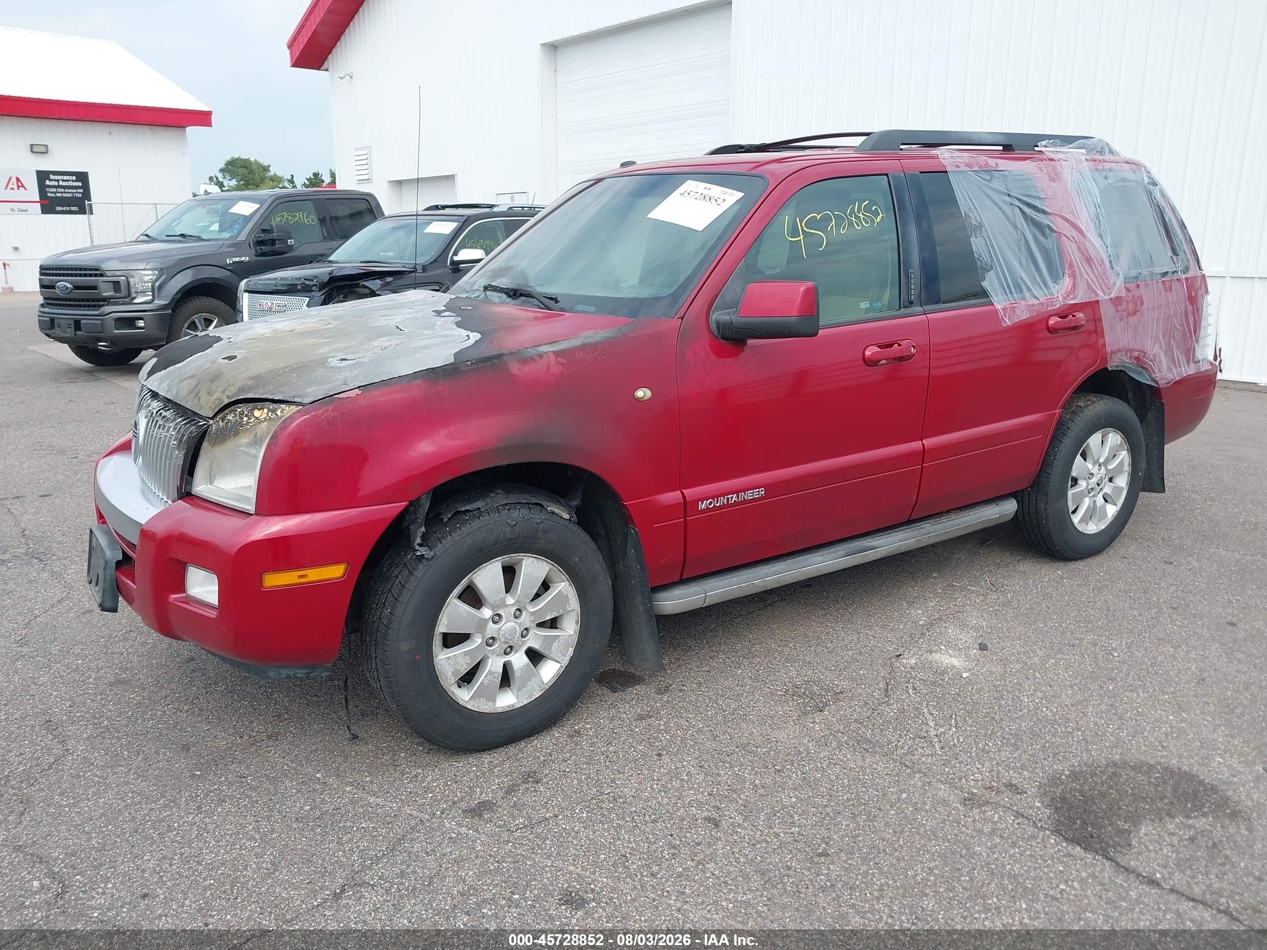 2010 Mercury Mountaineer   Red vin: 4M2EN4HE2AUJ05416