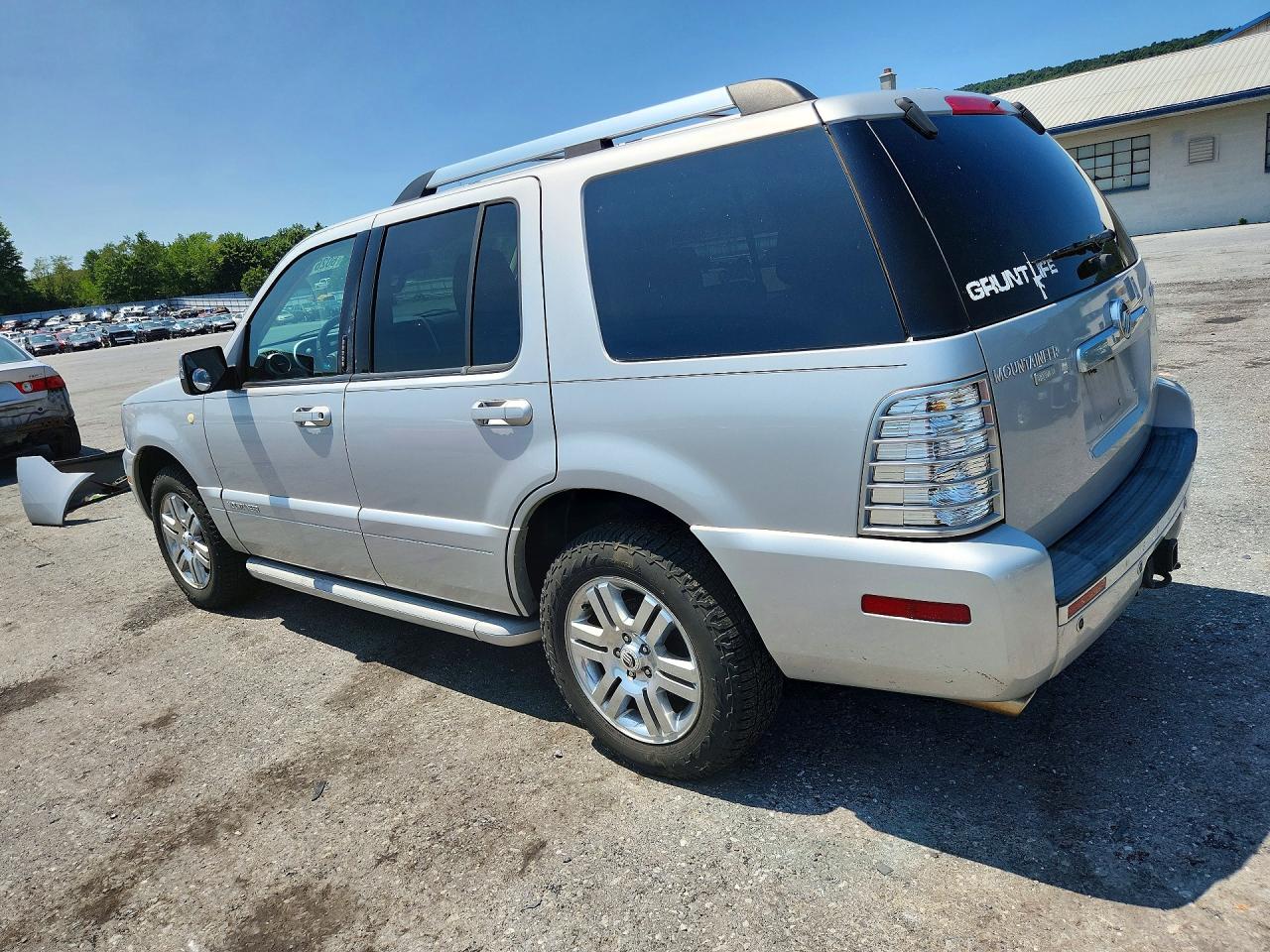 2010 Mercury Mountaineer Premier Серебряный vin: 4M2EN4J80AUJ03393