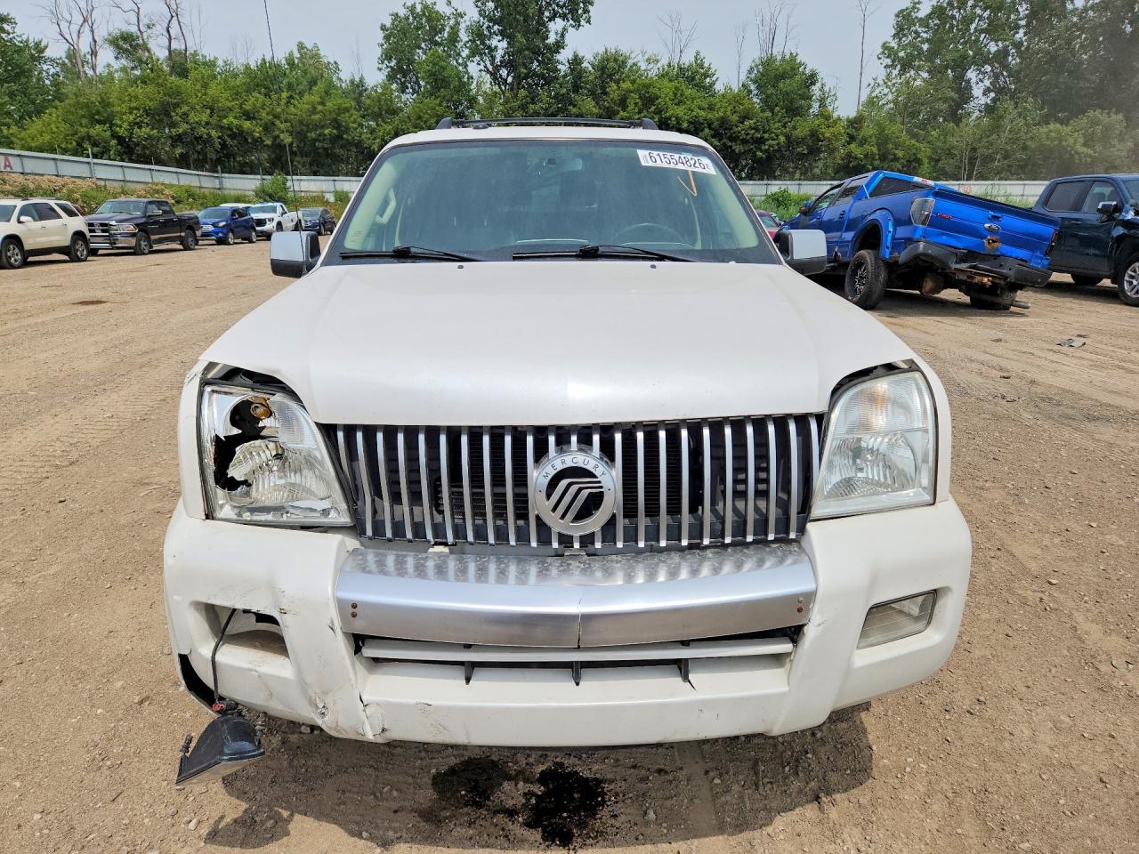 2010 Mercury Mountaineer Premier White vin: 4M2EN4J82AUJ07977