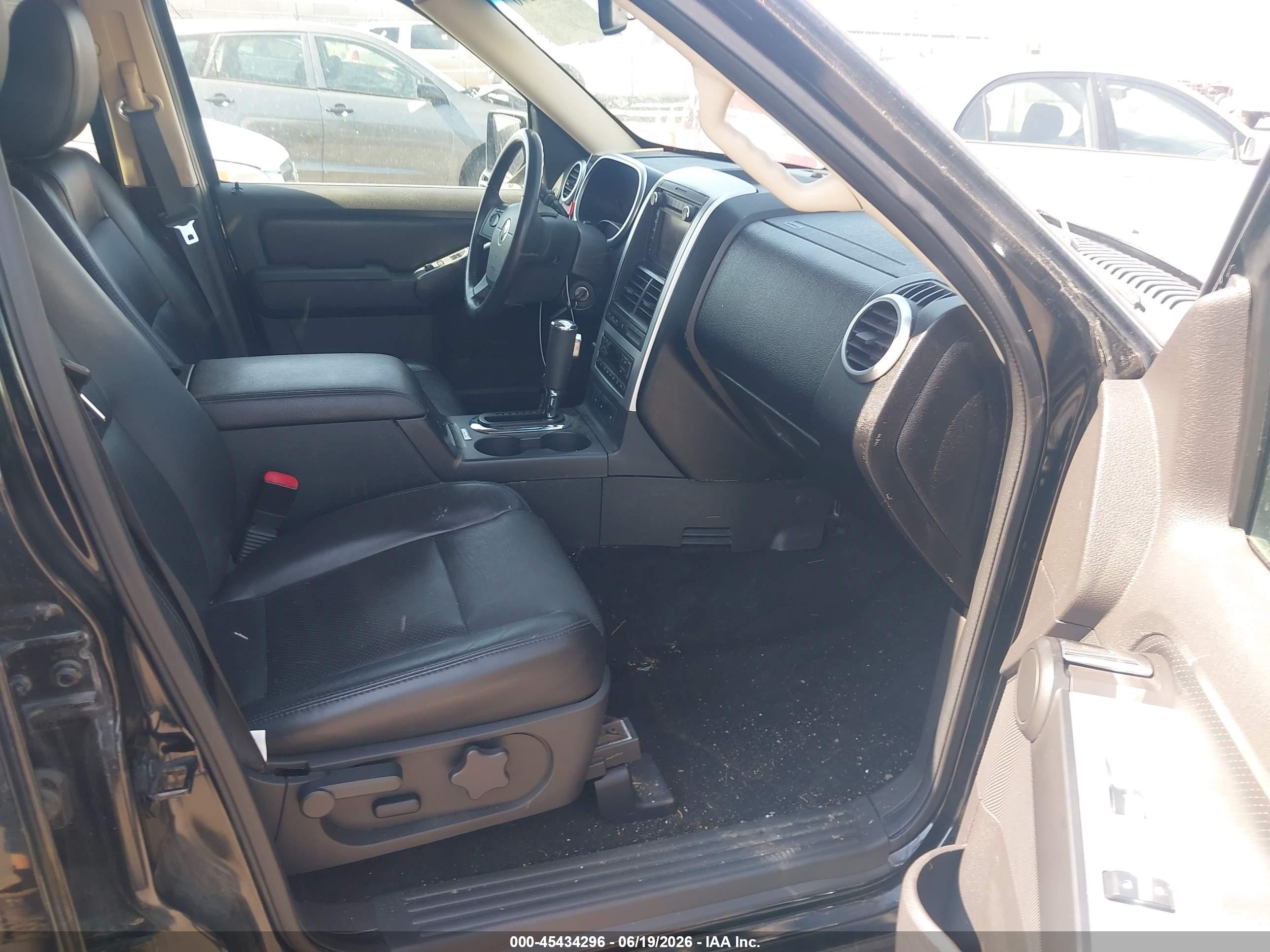 2010 Mercury Mountaineer Premier Black vin: 4M2EN4J83AUJ06403