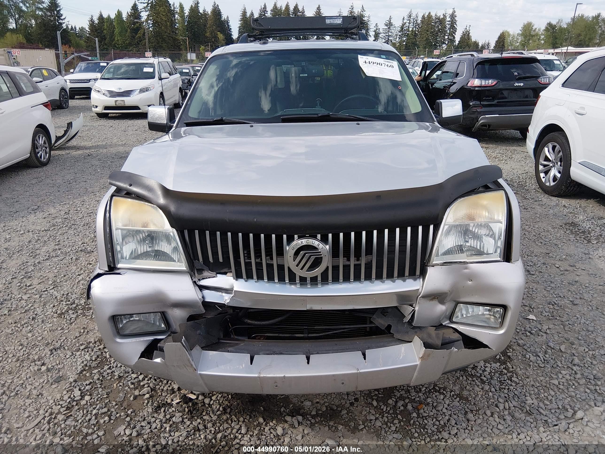 2010 Mercury Mountaineer Premier Silver vin: 4M2EN4J89AUJ04347