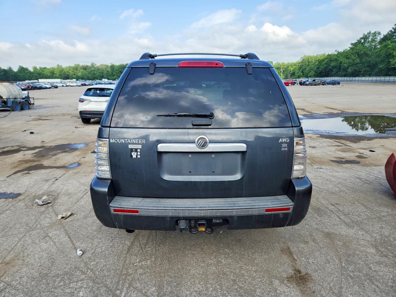 2010 Mercury Mountaineer Premier Gray vin: 4M2EN4JE8AUJ07214