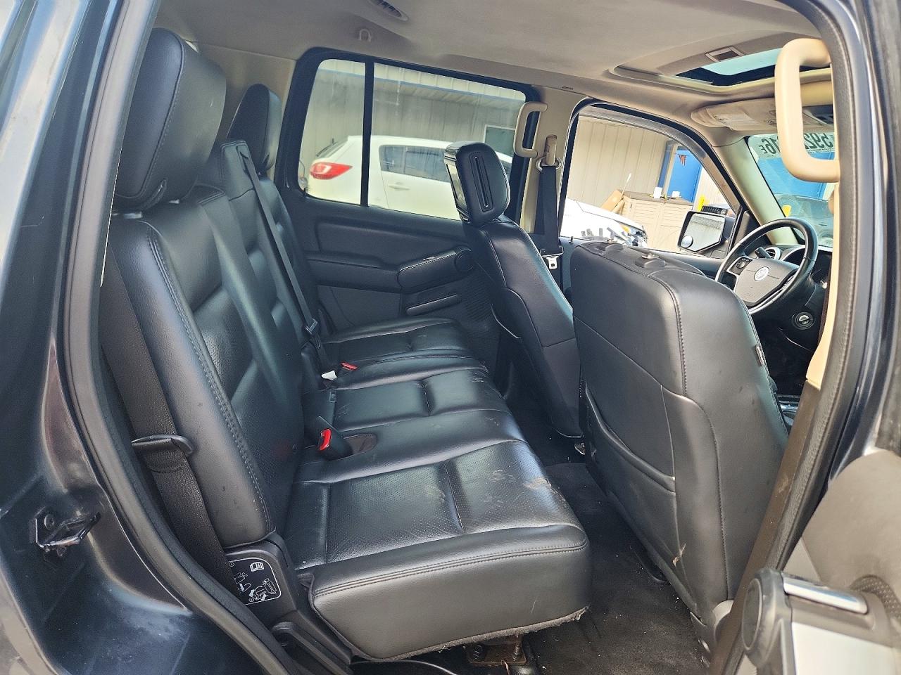 2010 Mercury Mountaineer Premier Gray vin: 4M2EN4JE8AUJ07214