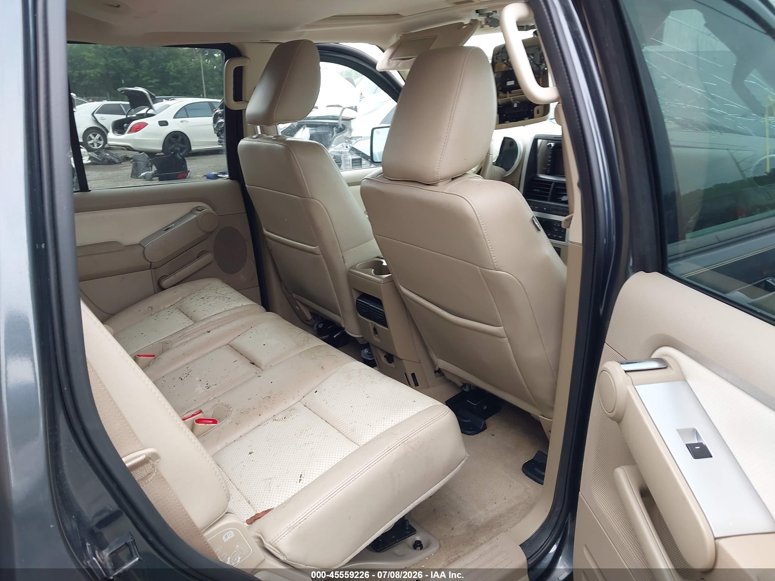 2010 Mercury Mountaineer Premier Green vin: 4M2EN4JE9AUJ06394
