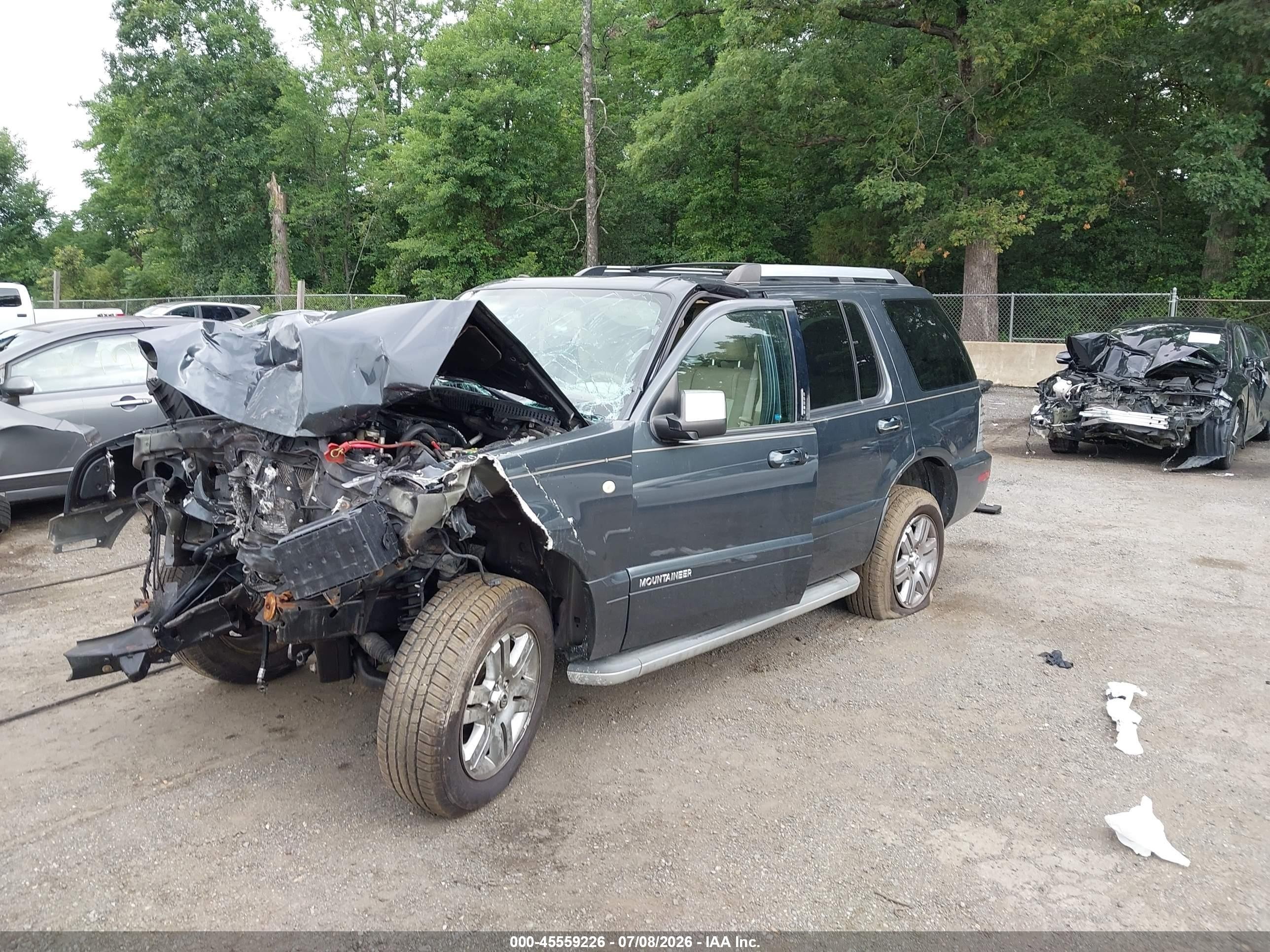 2010 Mercury Mountaineer Premier Green vin: 4M2EN4JE9AUJ06394