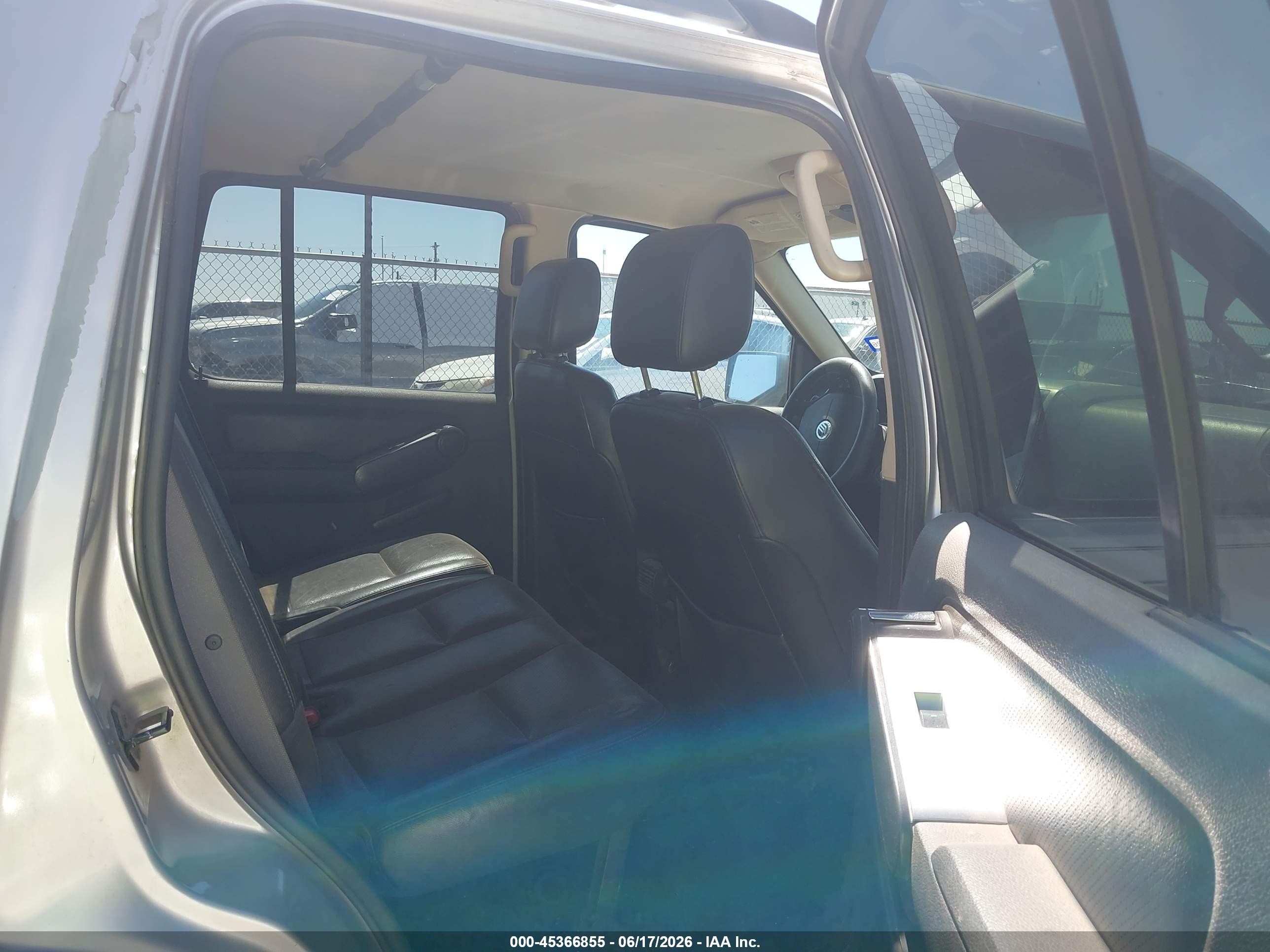 2006 Mercury Mountaineer Convenience Champagne vin: 4M2EU36E16UJ06192