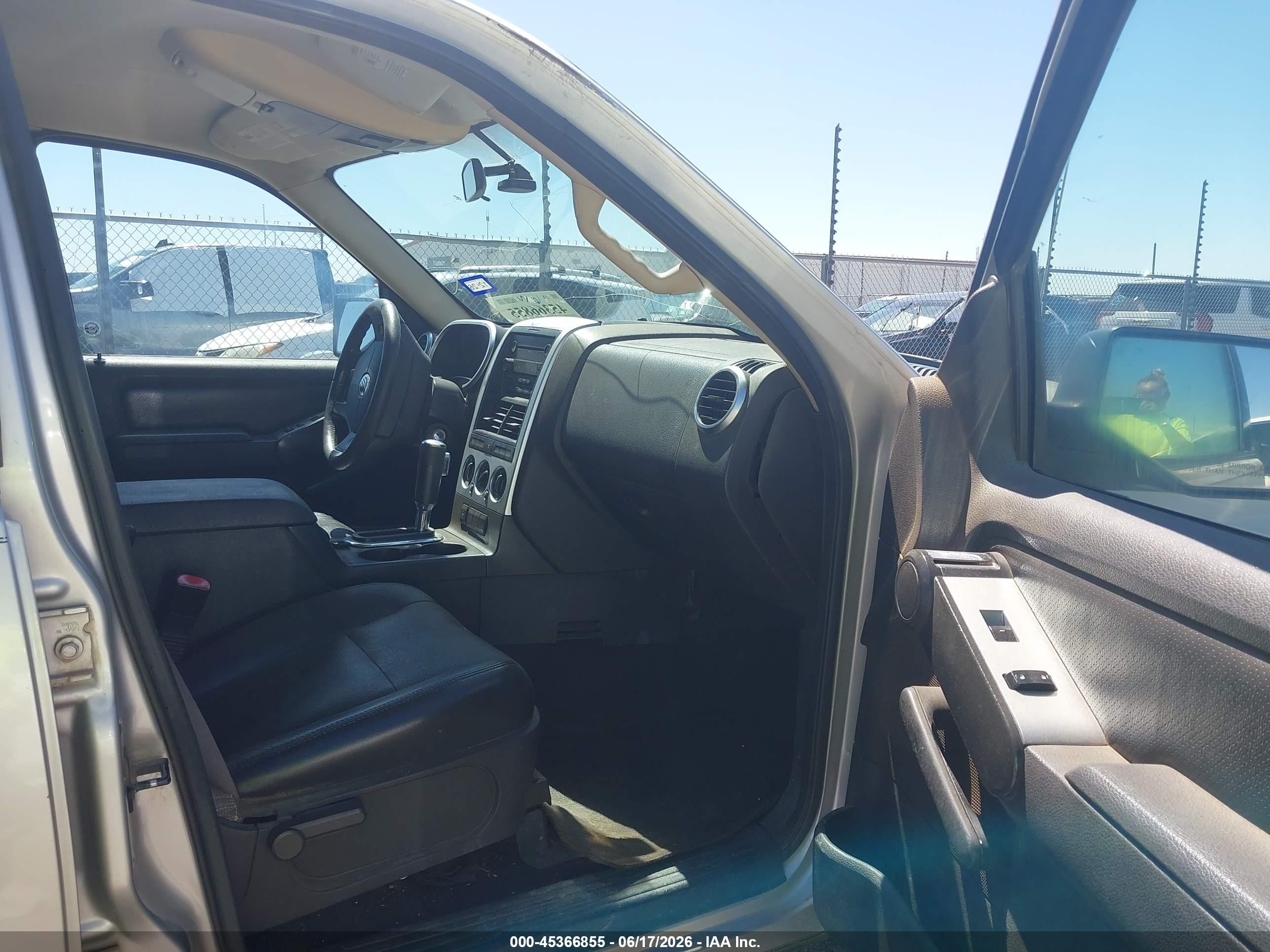 2006 Mercury Mountaineer Convenience Champagne vin: 4M2EU36E16UJ06192