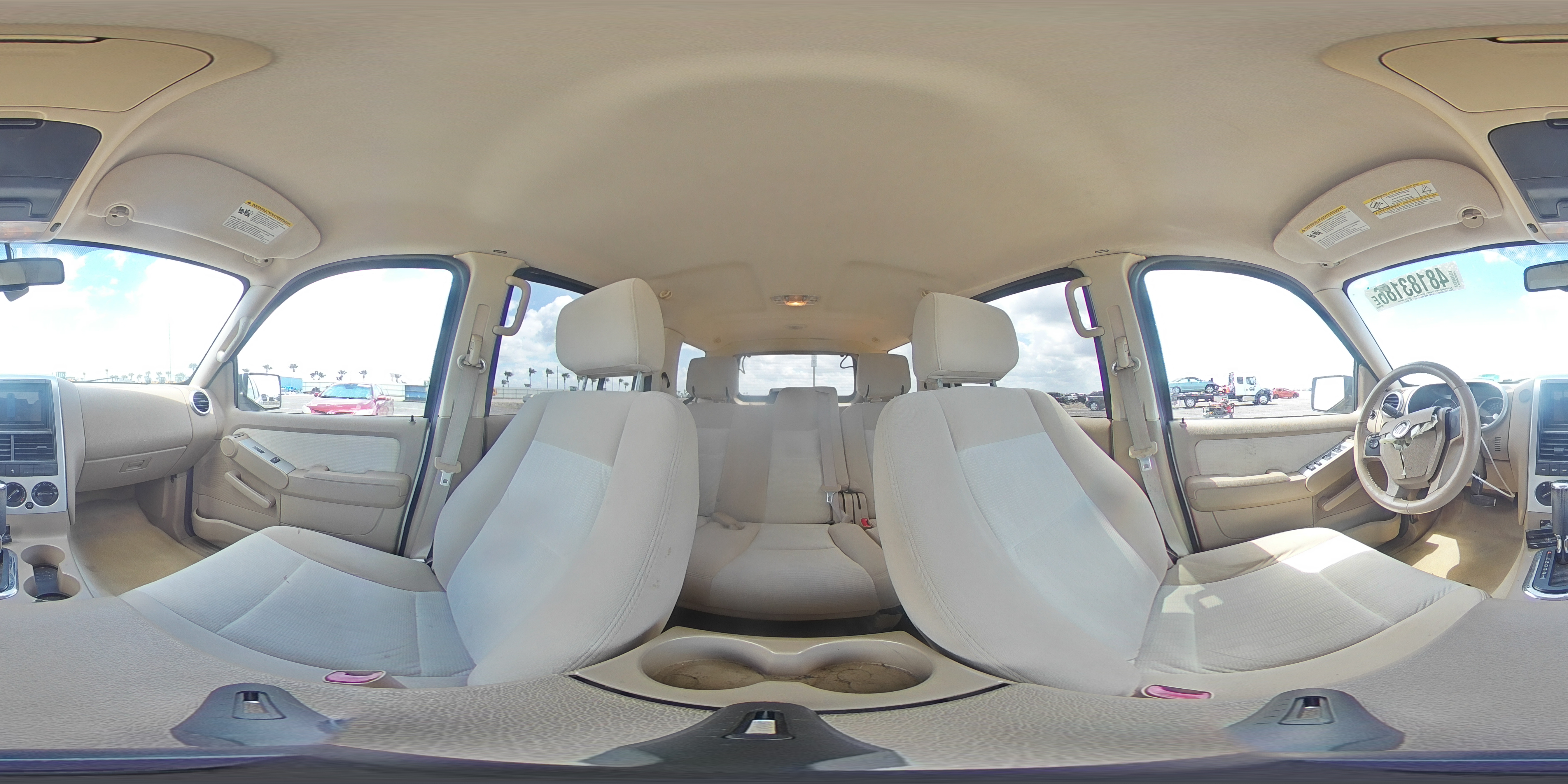 2007 Mercury Mountaineer Luxury White vin: 4M2EU37E17UJ00456