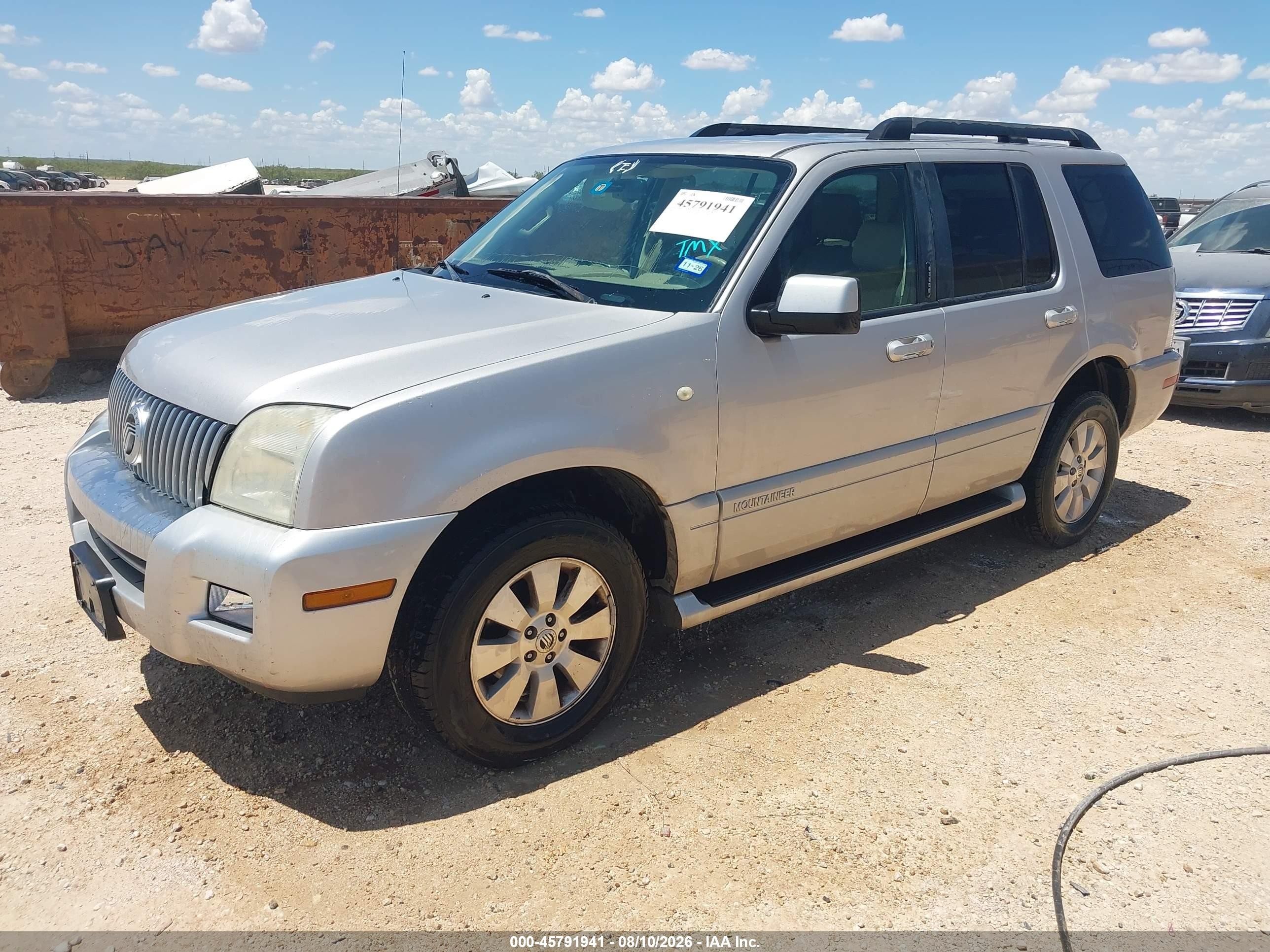 2008 Mercury Mountaineer Silver vin: 4M2EU37E48UJ10254