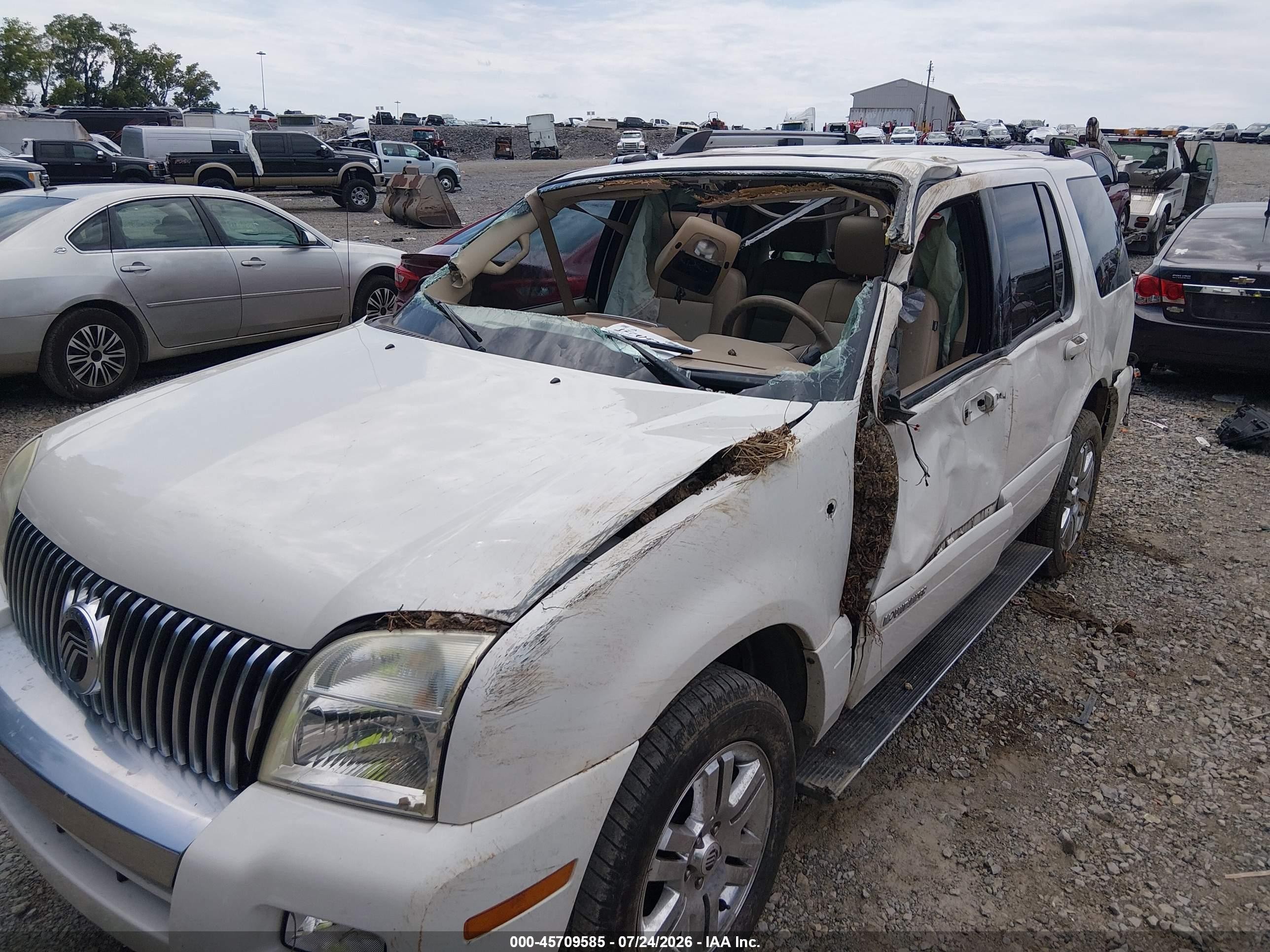 2008 Mercury Mountaineer Premier White vin: 4M2EU38838UJ09685