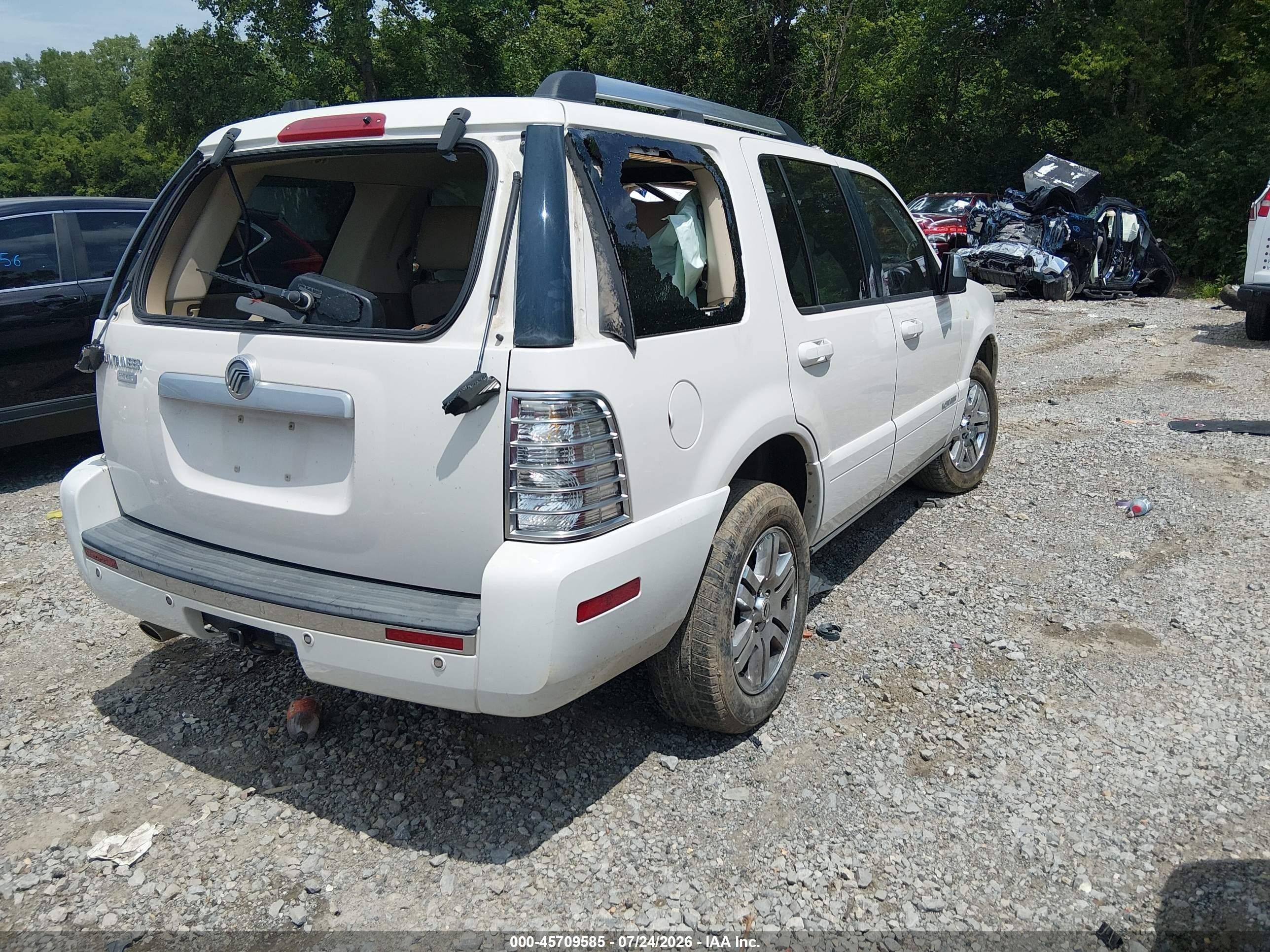 2008 Mercury Mountaineer Premier White vin: 4M2EU38838UJ09685