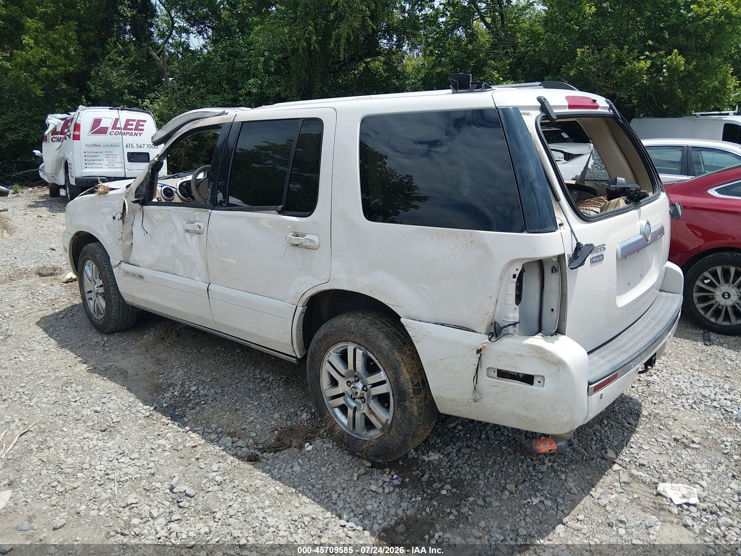 2008 Mercury Mountaineer Premier White vin: 4M2EU38838UJ09685