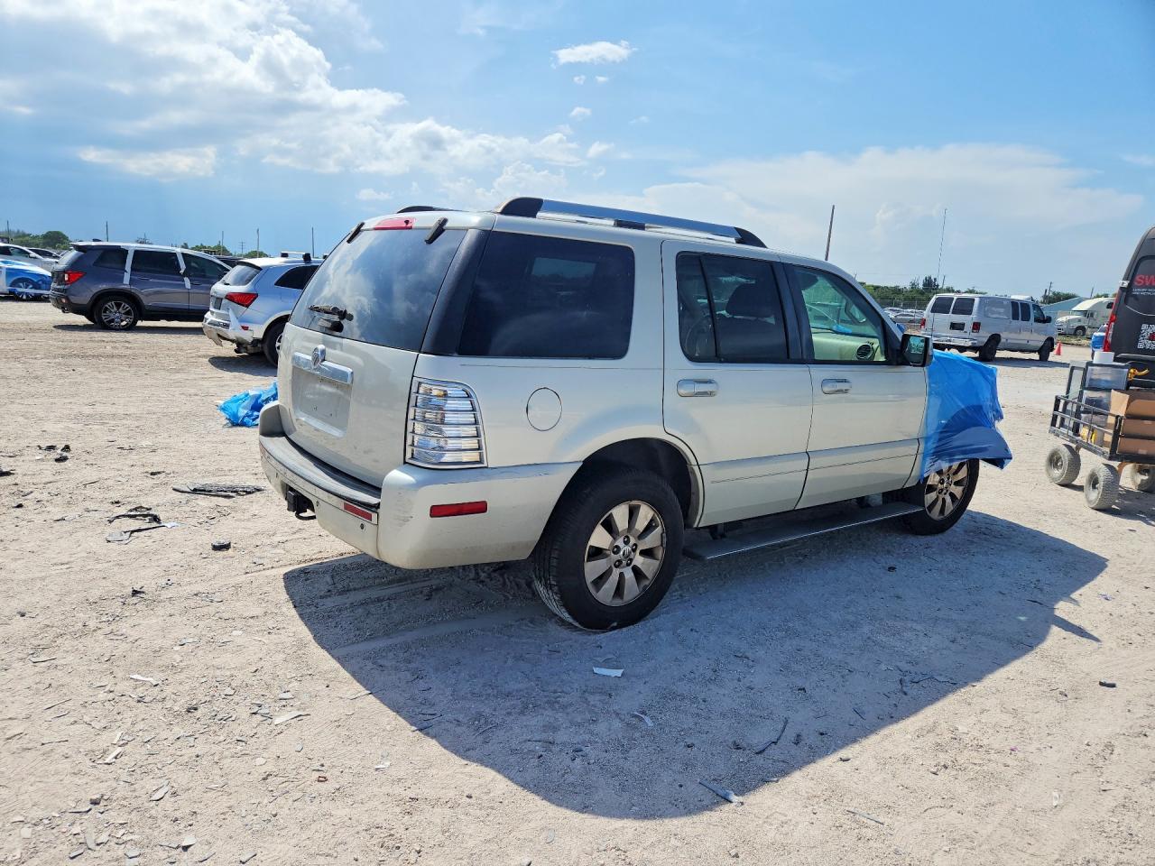 2006 Mercury Mountaineer Premier White vin: 4M2EU38866ZJ03007