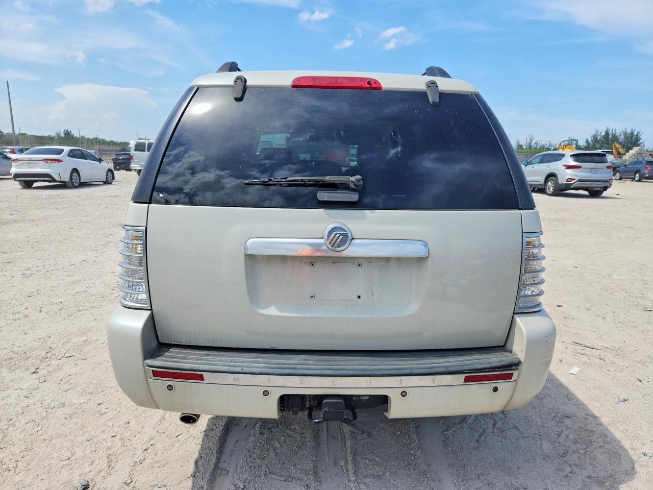2006 Mercury Mountaineer Premier White vin: 4M2EU38866ZJ03007