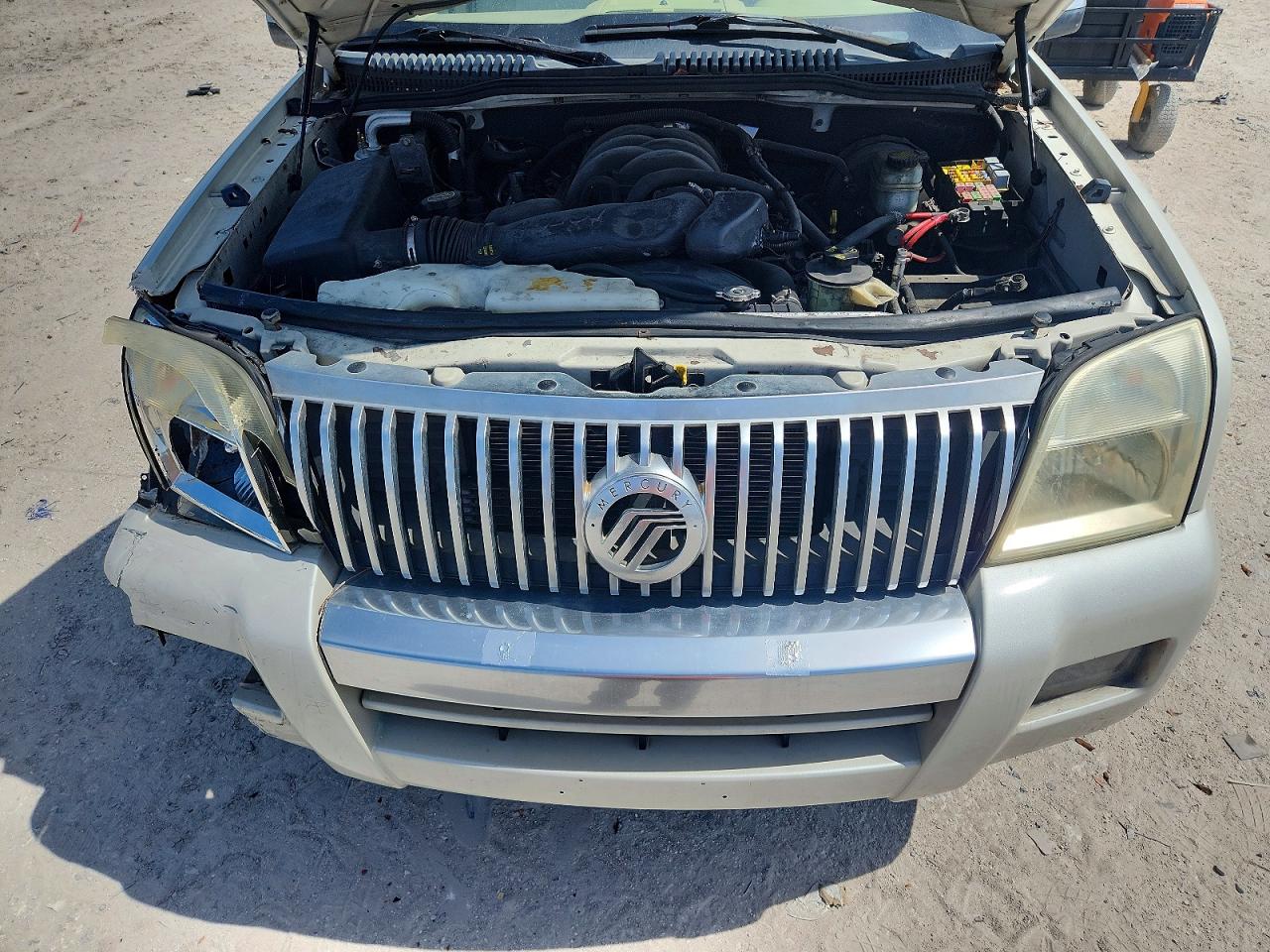 2006 Mercury Mountaineer Premier White vin: 4M2EU38866ZJ03007