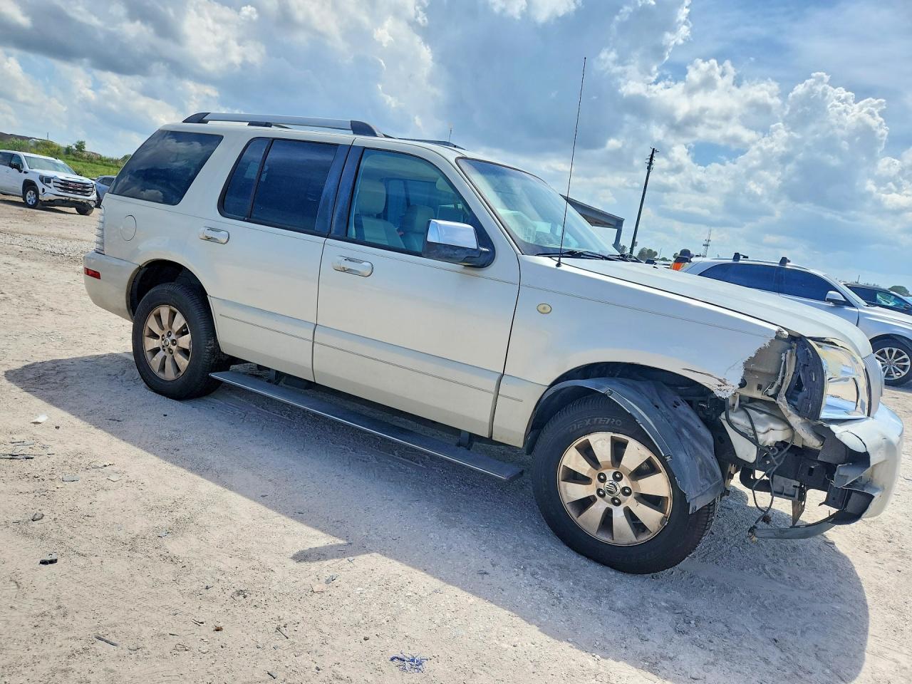 2006 Mercury Mountaineer Premier White vin: 4M2EU38866ZJ03007