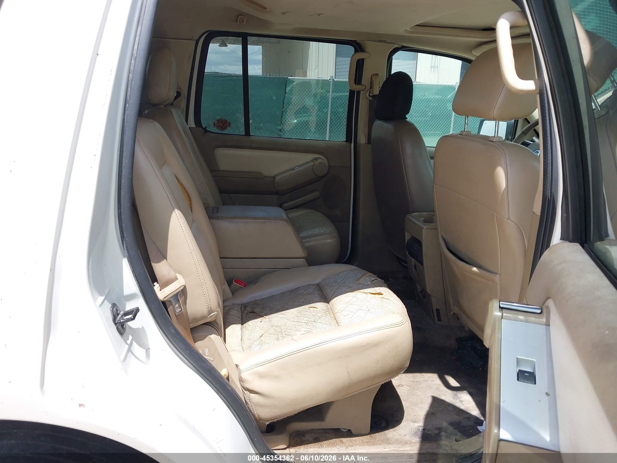 2007 Mercury Mountaineer Premier White vin: 4M2EU388X7UJ10766
