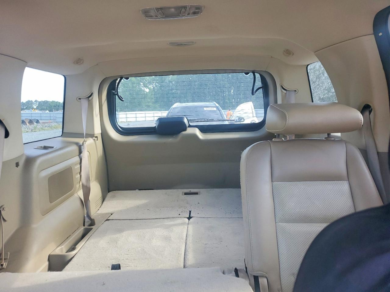 2008 Mercury Mountaineer Premier Cream vin: 4M2EU38E28UJ14723