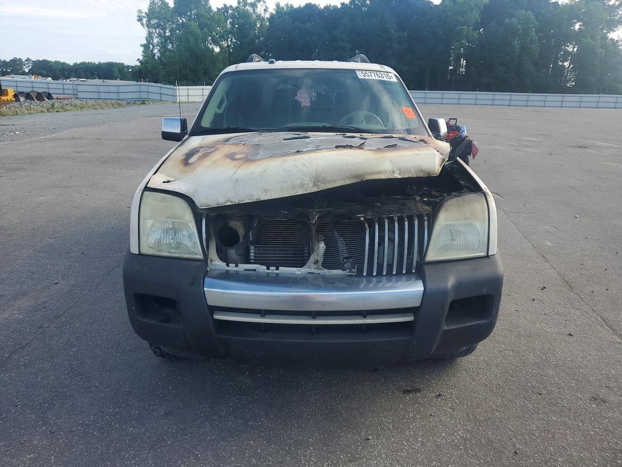 2008 Mercury Mountaineer Premier Cream vin: 4M2EU38E28UJ14723
