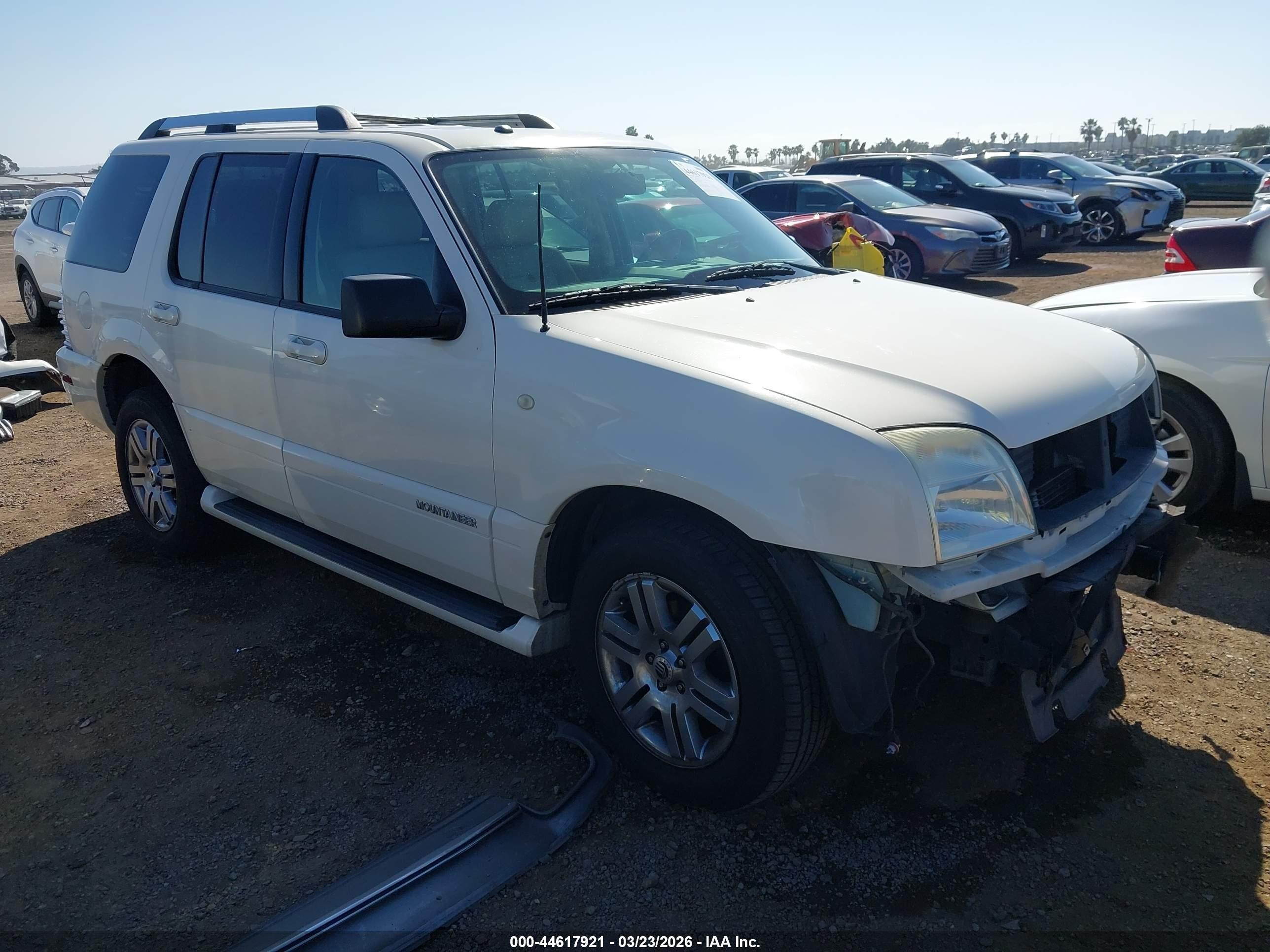 4M2EU38E47UJ09814